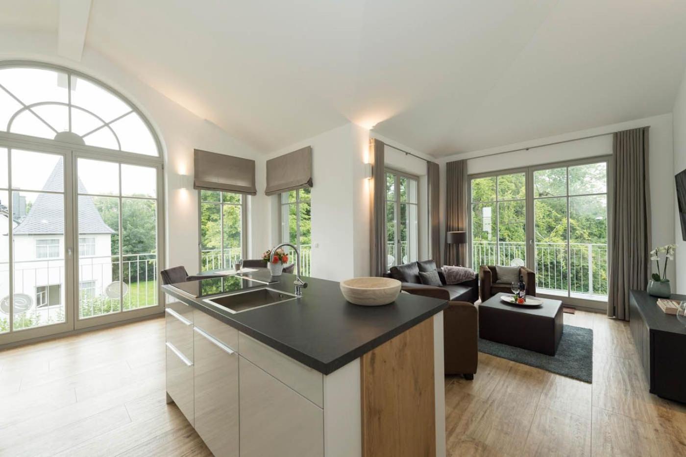großzügige Ferienappartements mit Sauna und Balkon VP