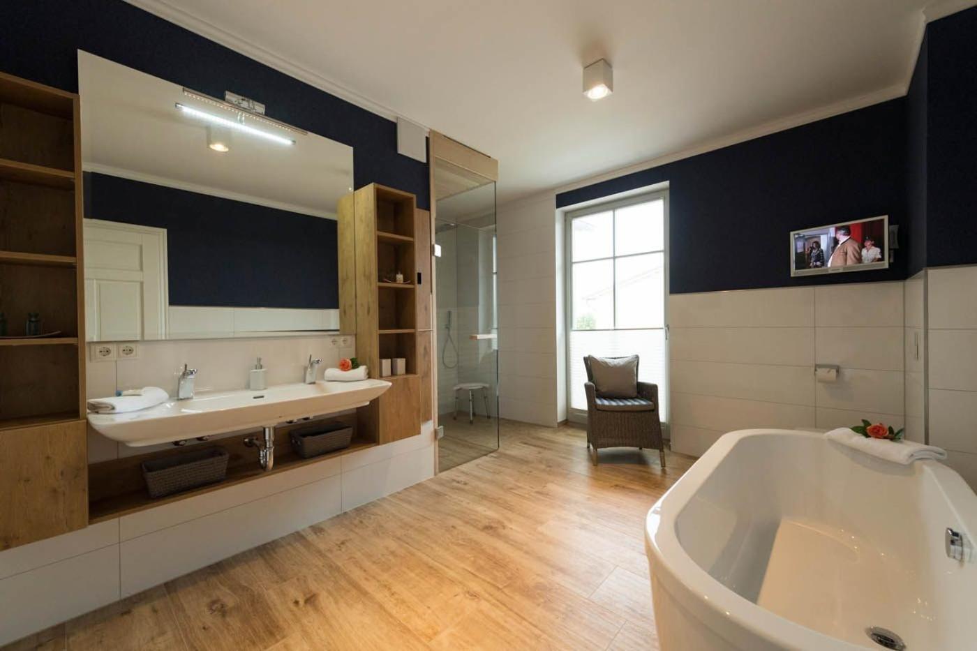 großzügige Ferienappartements mit Sauna und Balkon VP