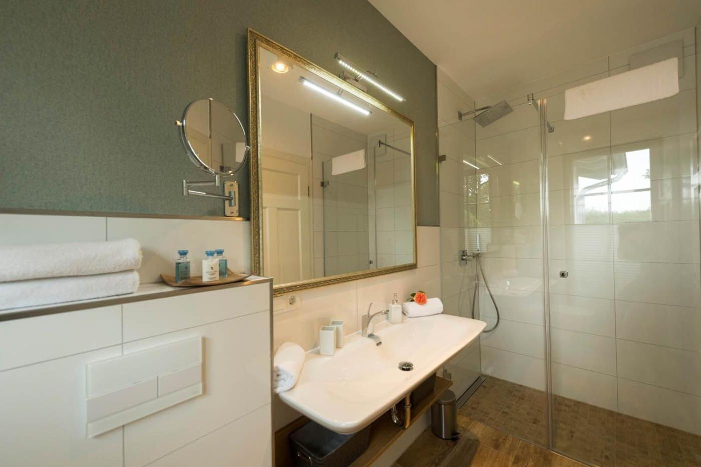 großzügige Ferienappartements mit Sauna und Balkon VP
