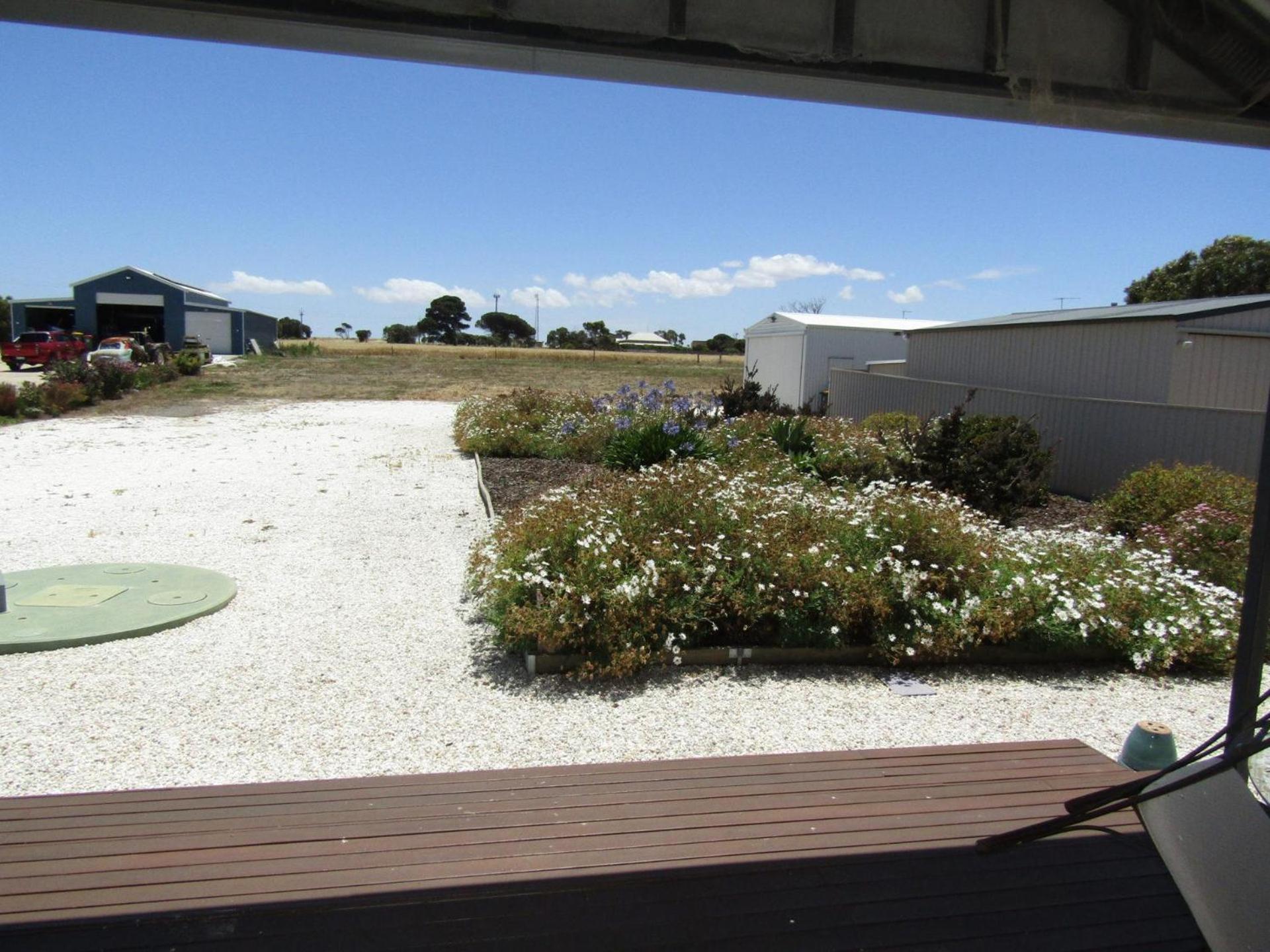 Sea Breeze at Coobowie