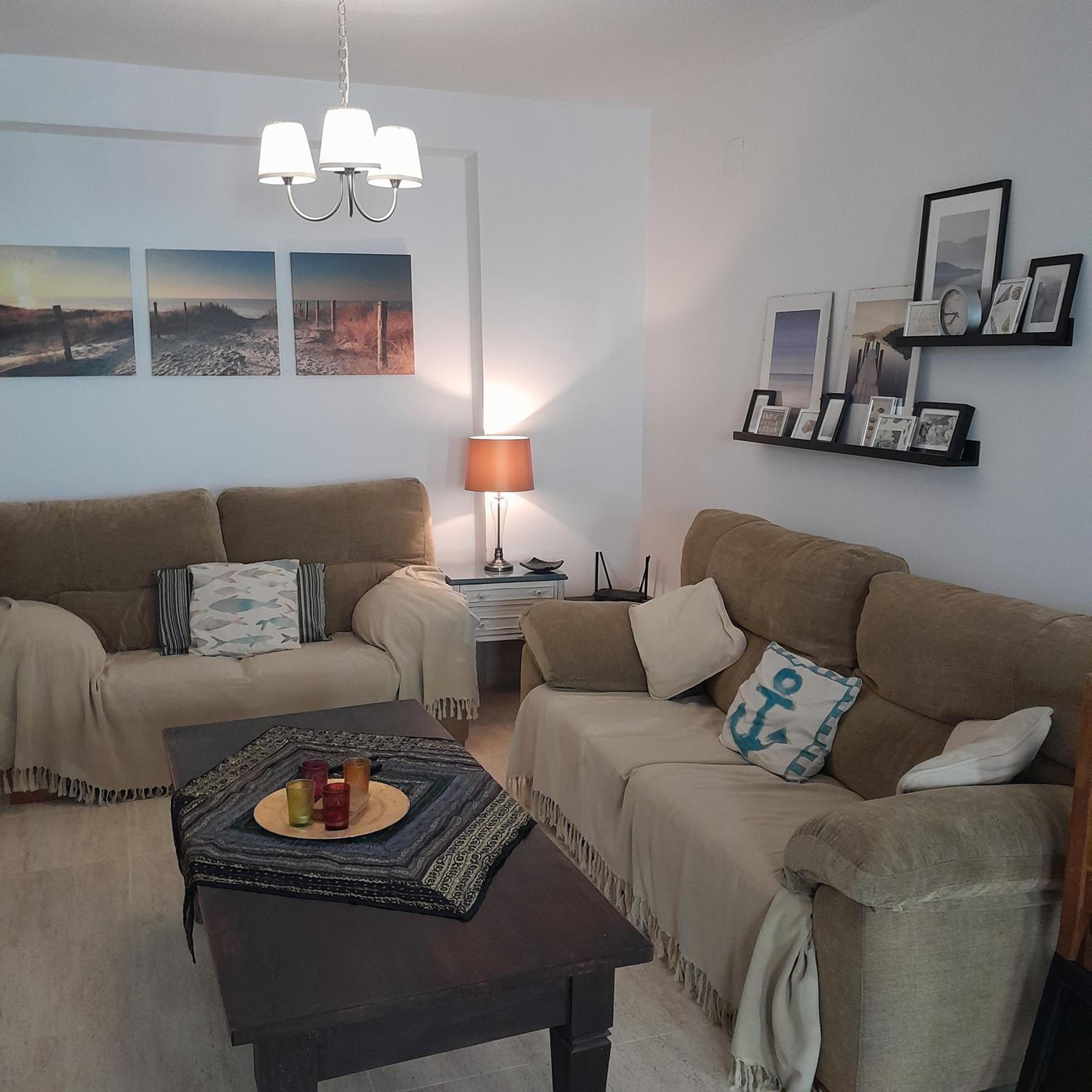 Casa de Tio, 3 bedroom 2 bath townhouse, Casa centro de Torre del Mar view 2