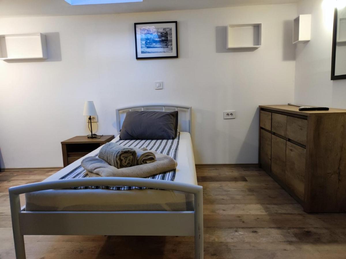 Rooms Baza