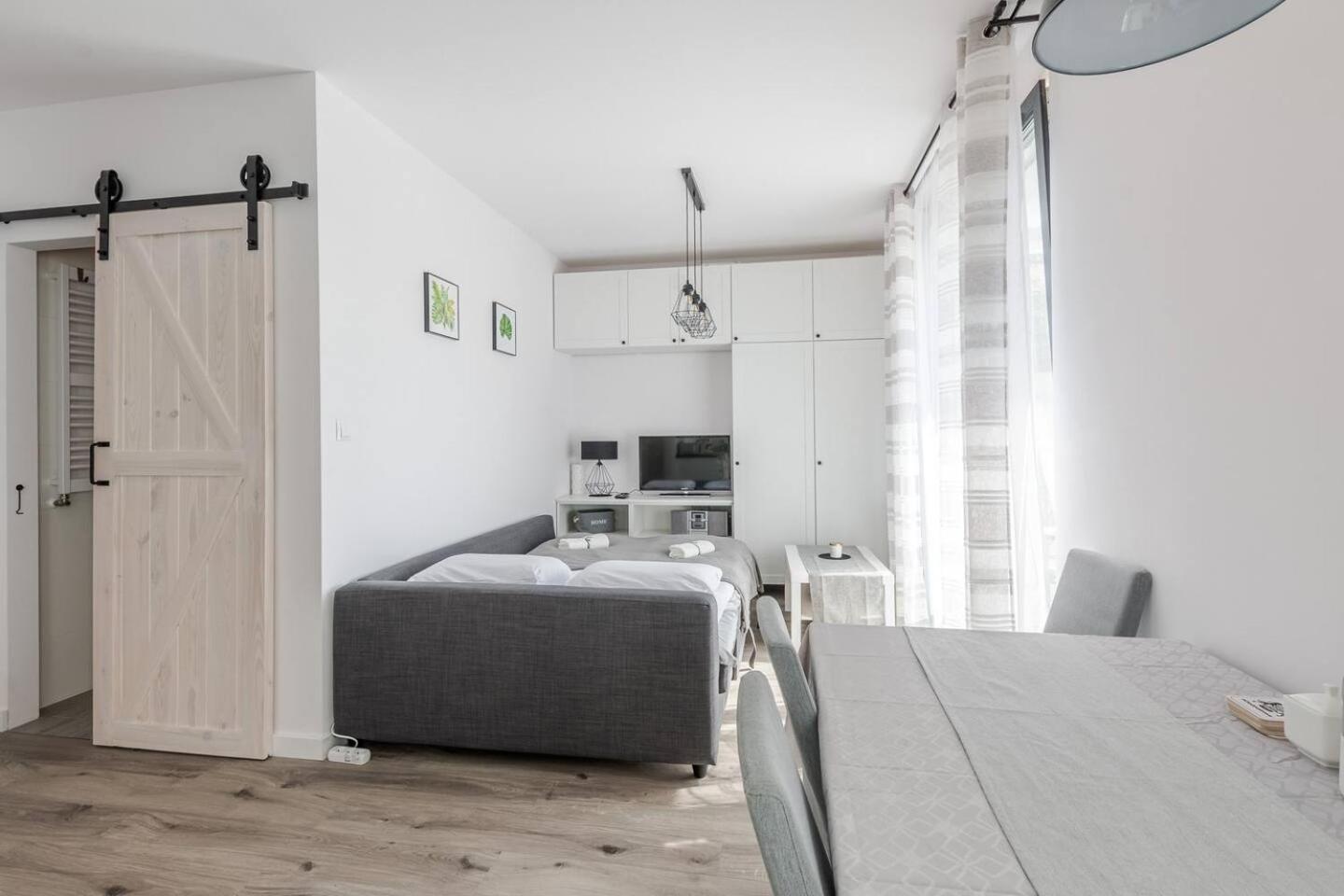 Close-Golden Apartments Gdansk - Cozy Studio - Great Location&Kollotaja