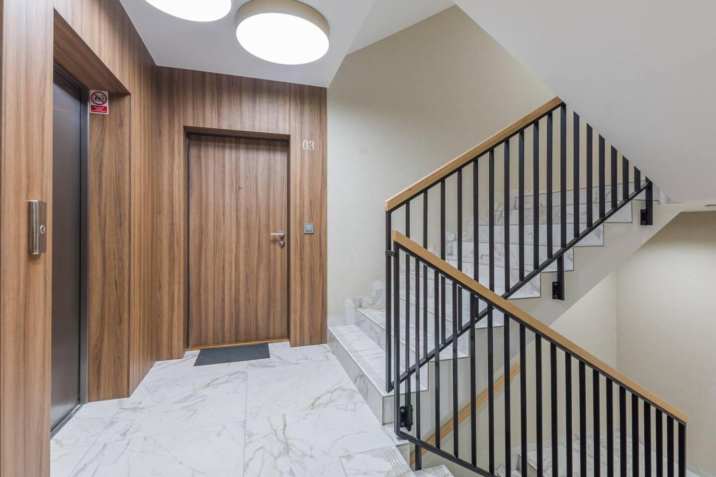 Close-Golden Apartments Gdansk - Cozy Studio - Great Location&Kollotaja