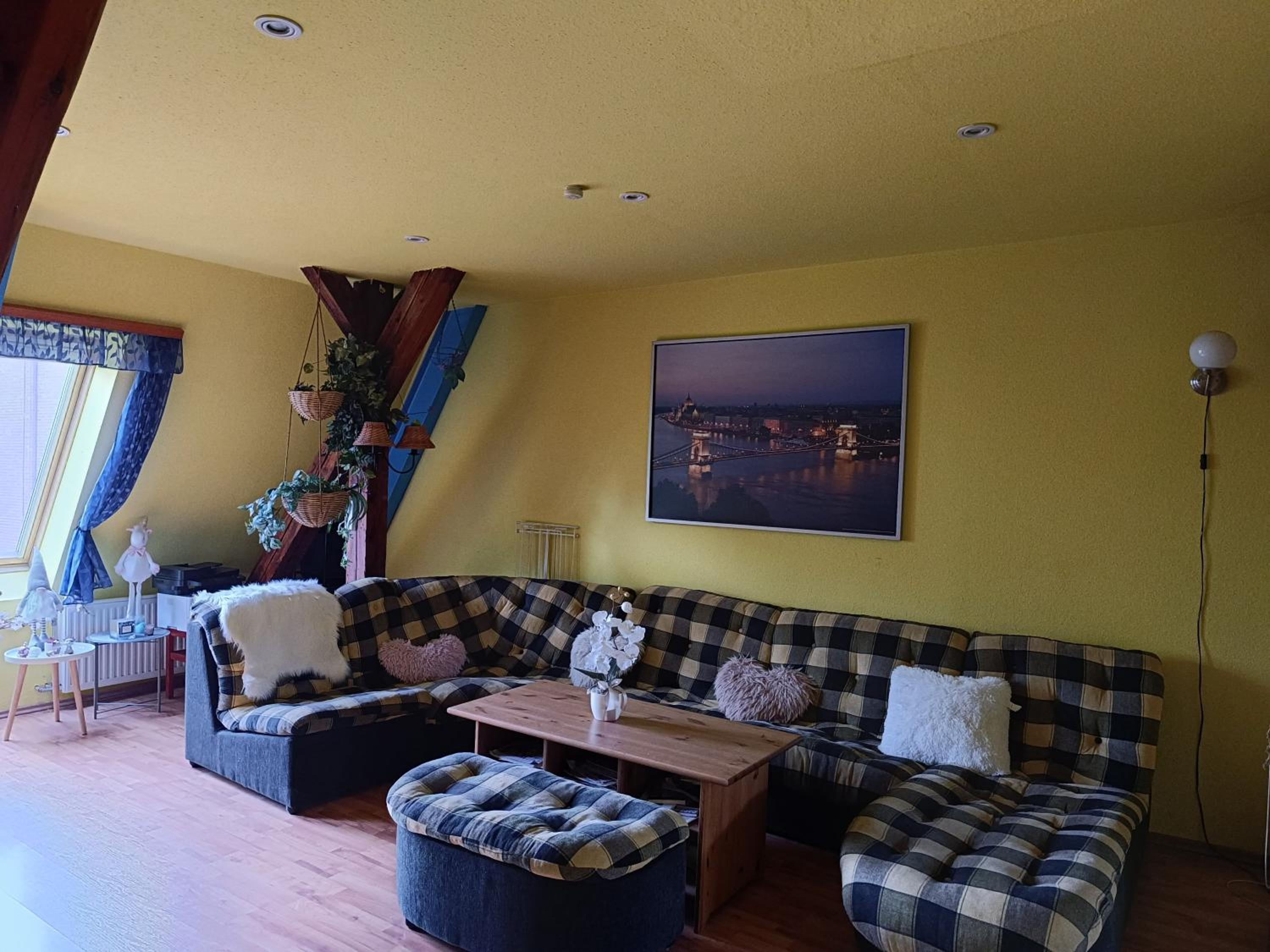 7x24 Central Hostel