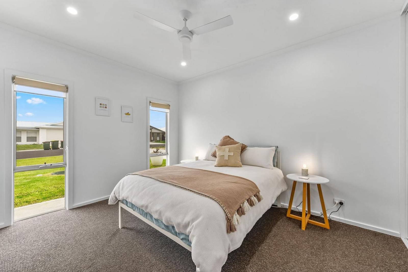 Bright & Easy - Address is 7 Cobb & C Way Pet Friendly Inside