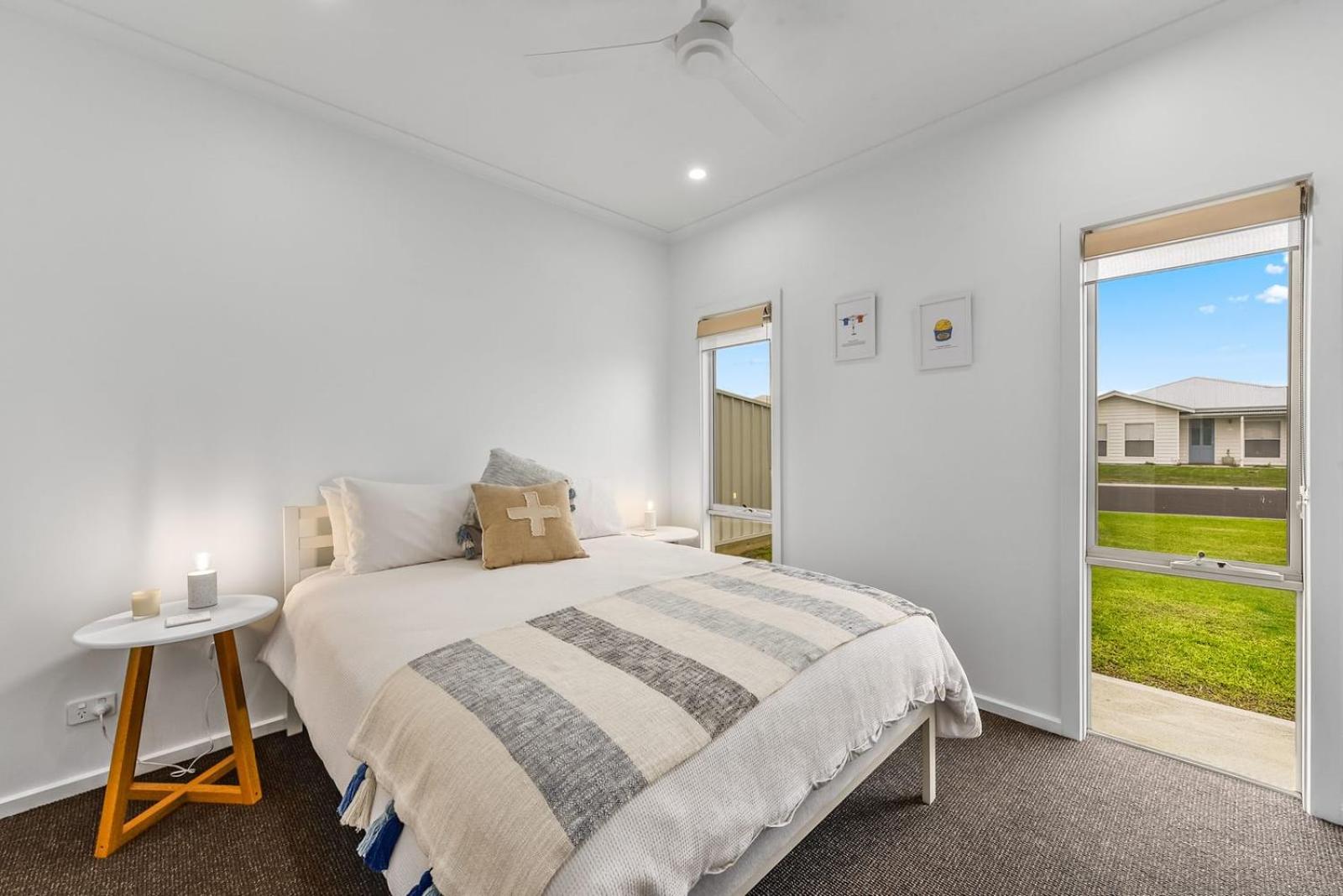 Bright & Easy - Address is 7 Cobb & C Way Pet Friendly Inside