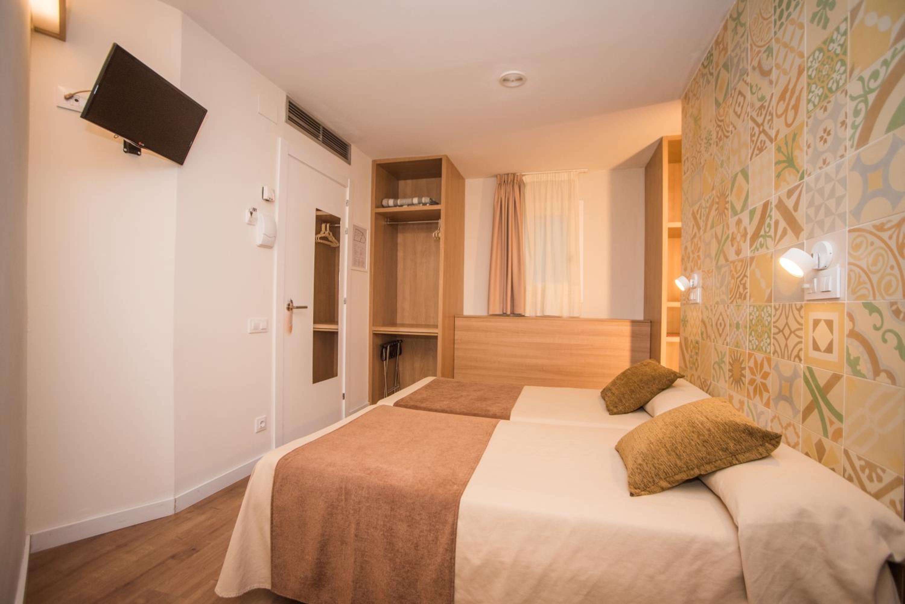 Hostal Marenostrum
