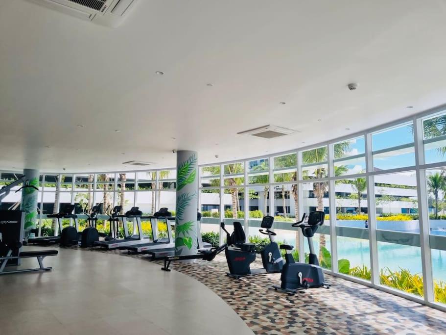 AZURE NORTH PAMPANGA Sonne & Strand view 5