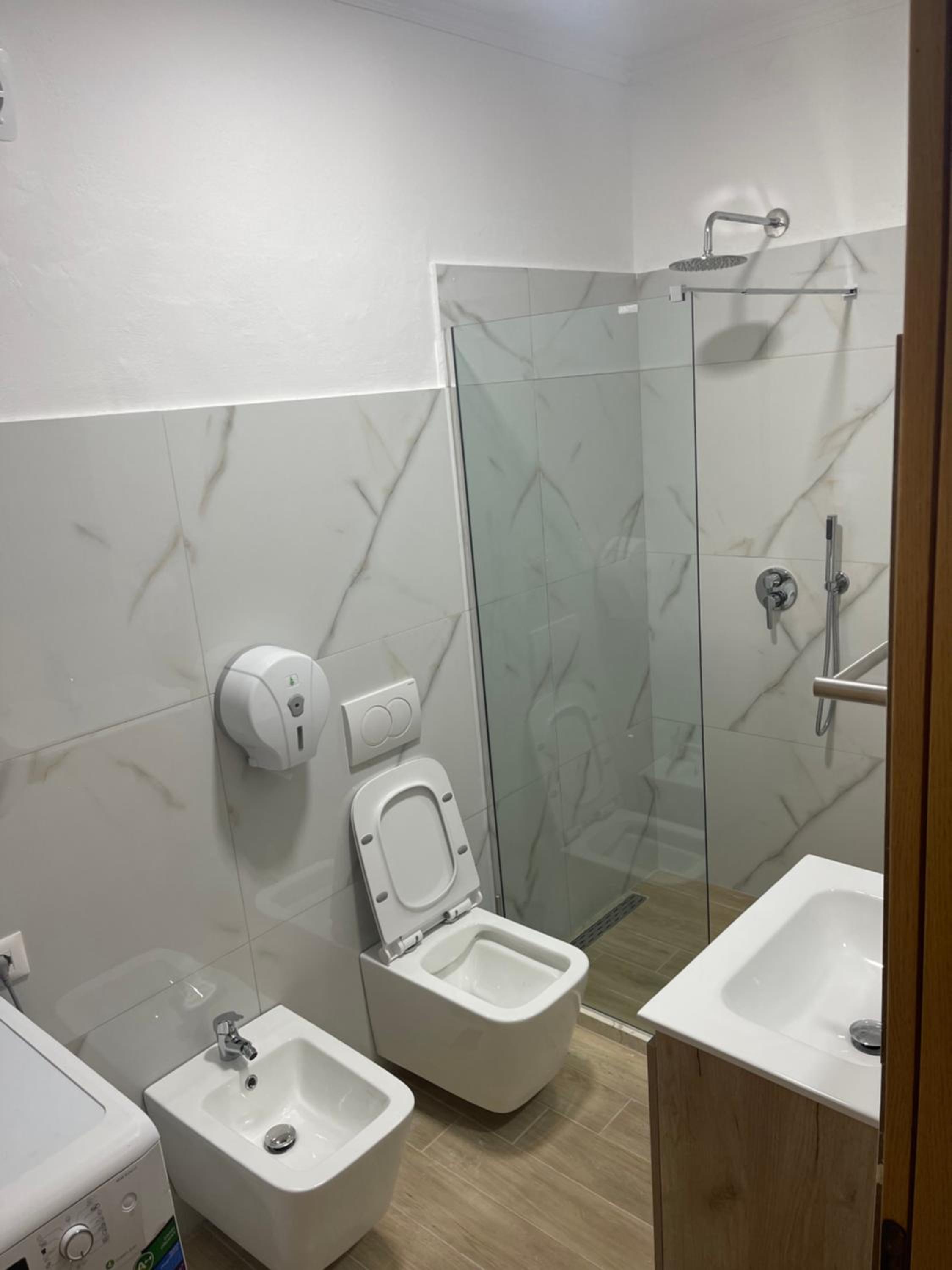 Cheap 2+1 apartment, 10 meters from beach
