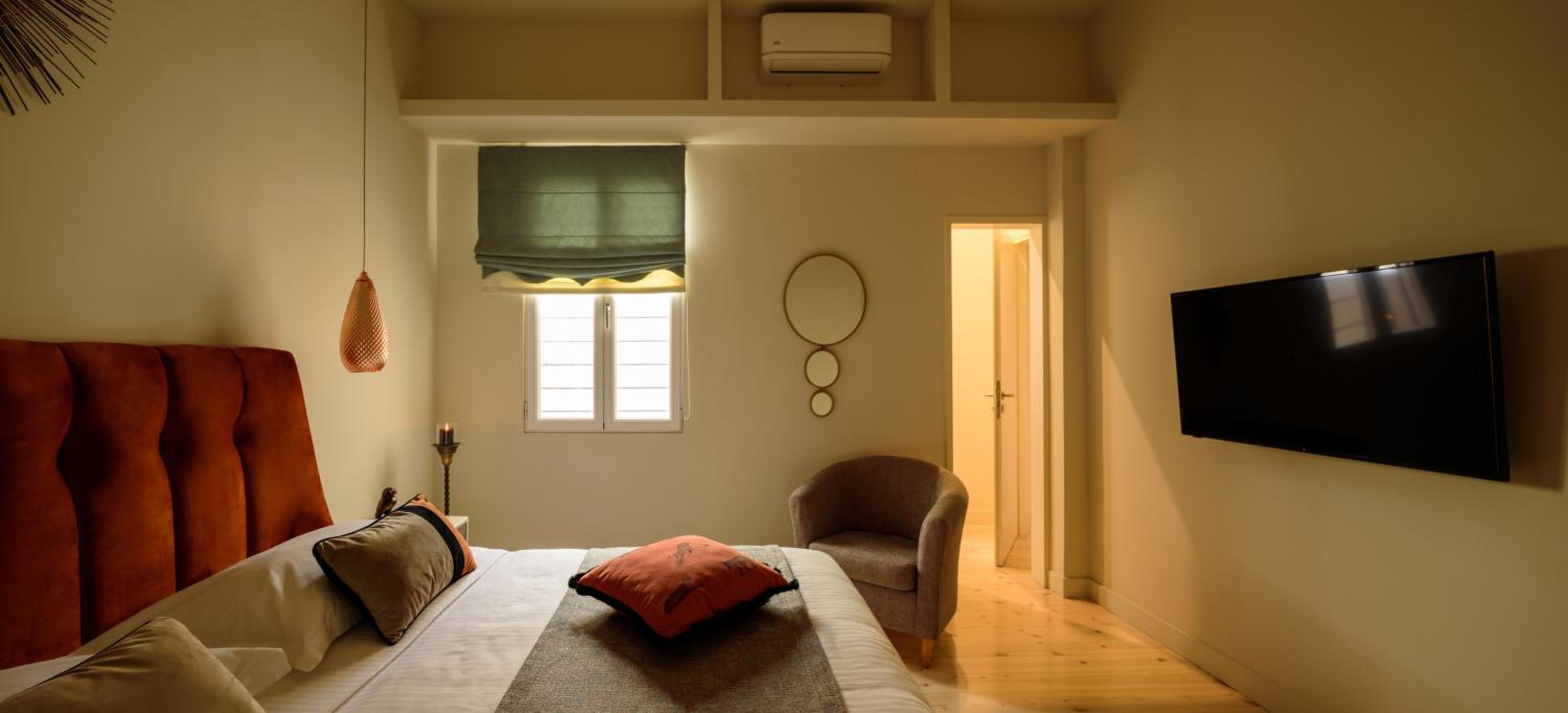 THIRAMENOUS RESIDENCE