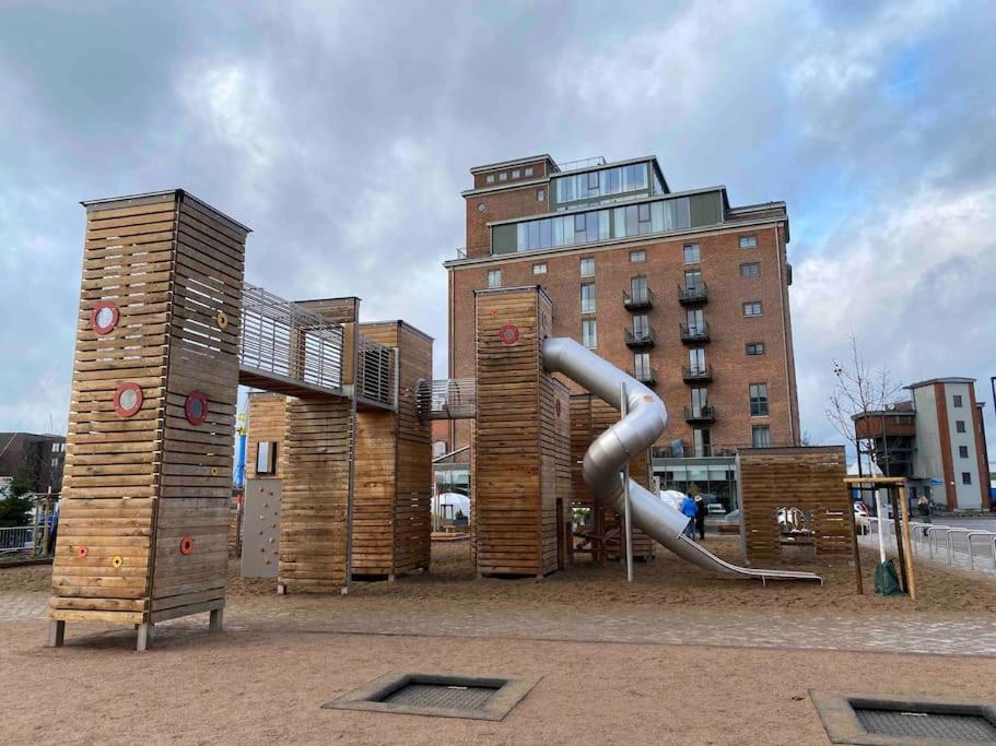 Meerblick, Balkon und private Sauna im historischen Getreidespeicher