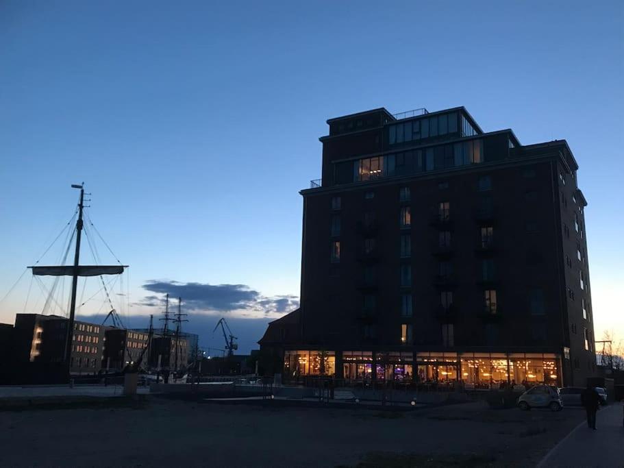 Meerblick, Balkon und private Sauna im historischen Getreidespeicher