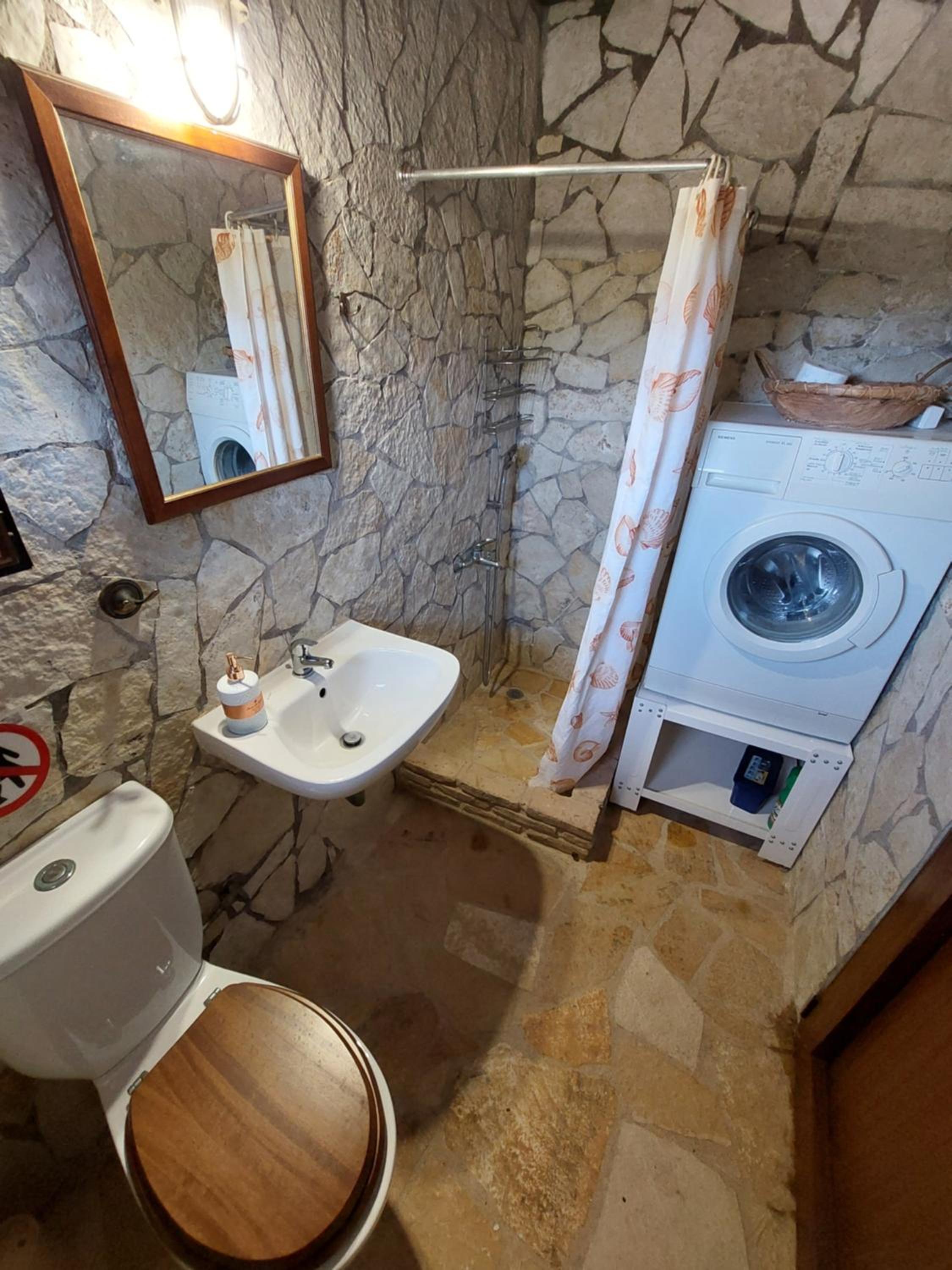 Petrino guesthouse Gialova