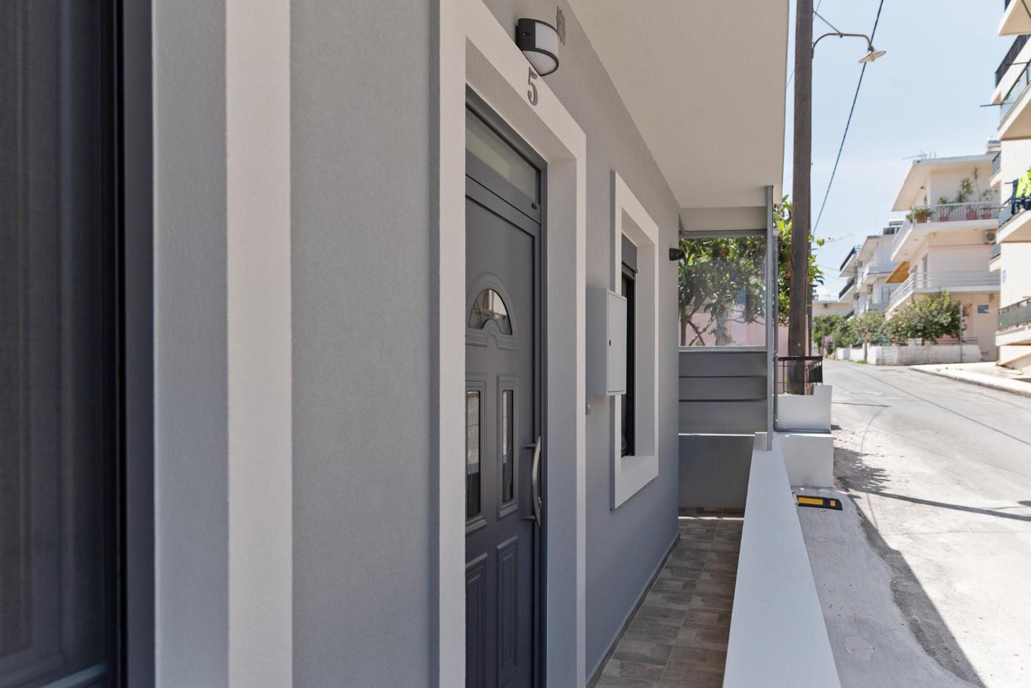 Peggy's house with Private Garden and BBQ by 8essentially