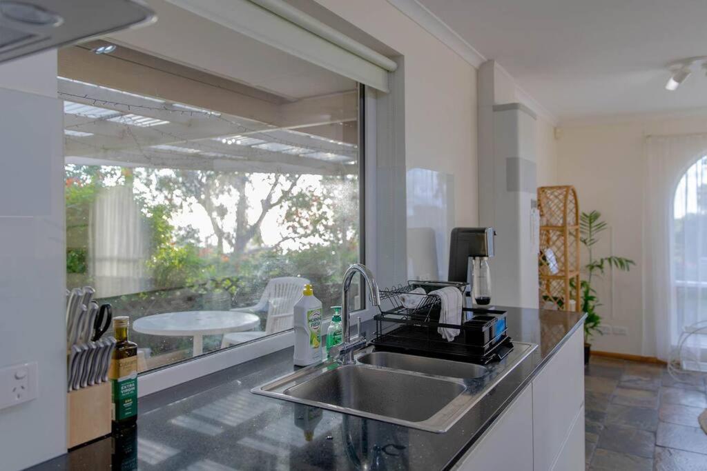Hallett Cove Garden House with Ocean Sunset