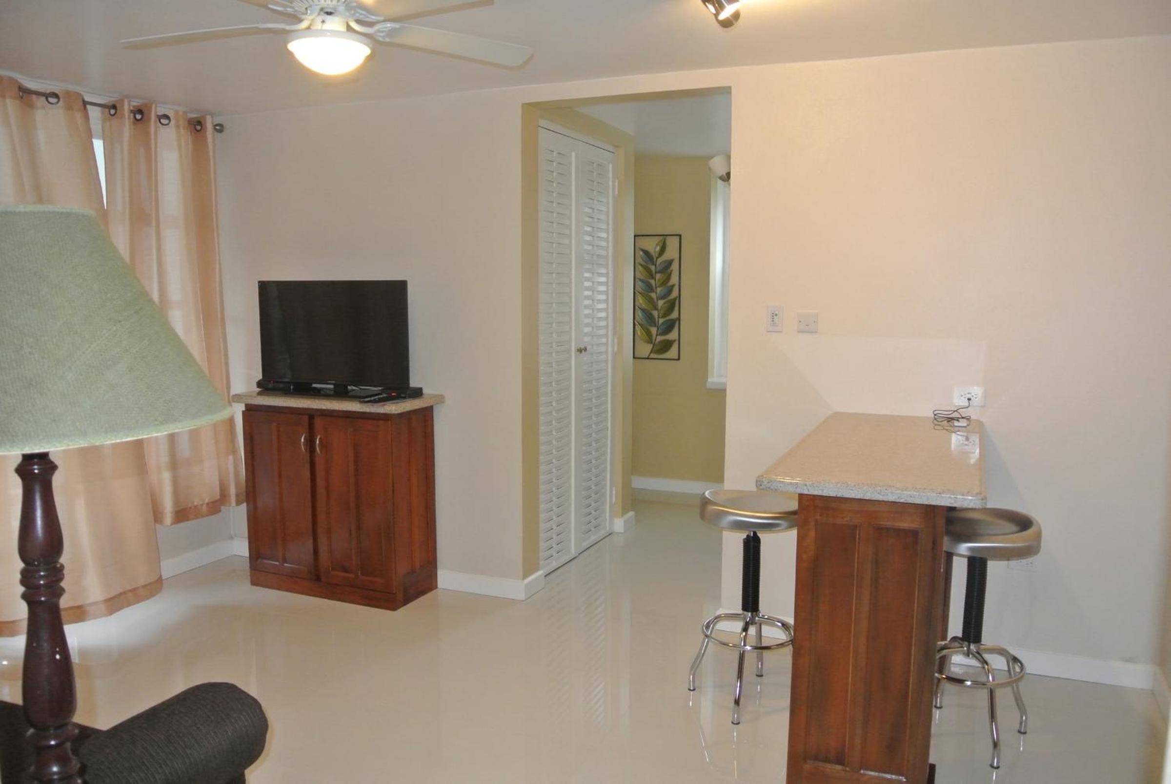 Beach One Bedroom Suite 13 view 3