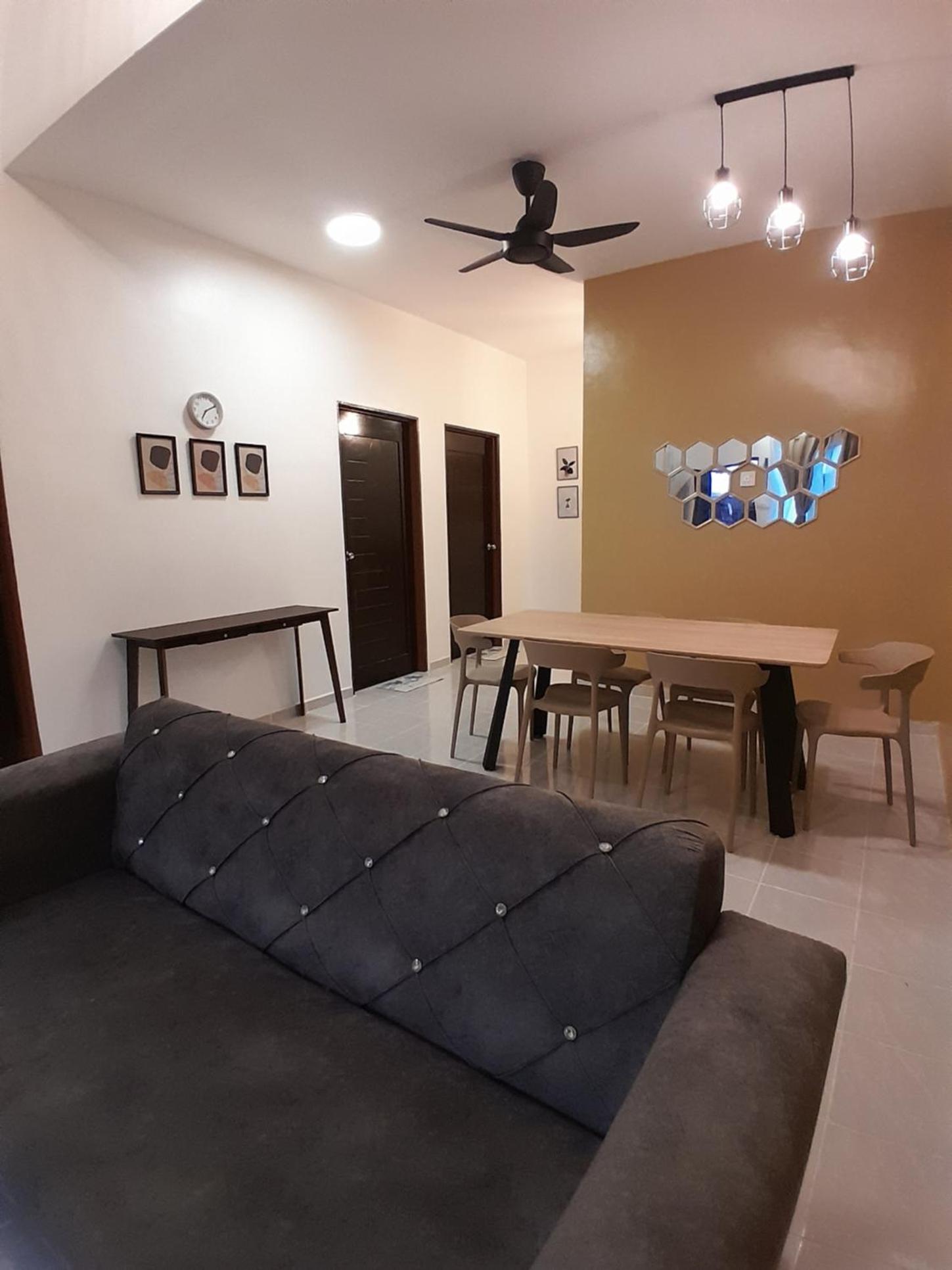 Khayla Homestay