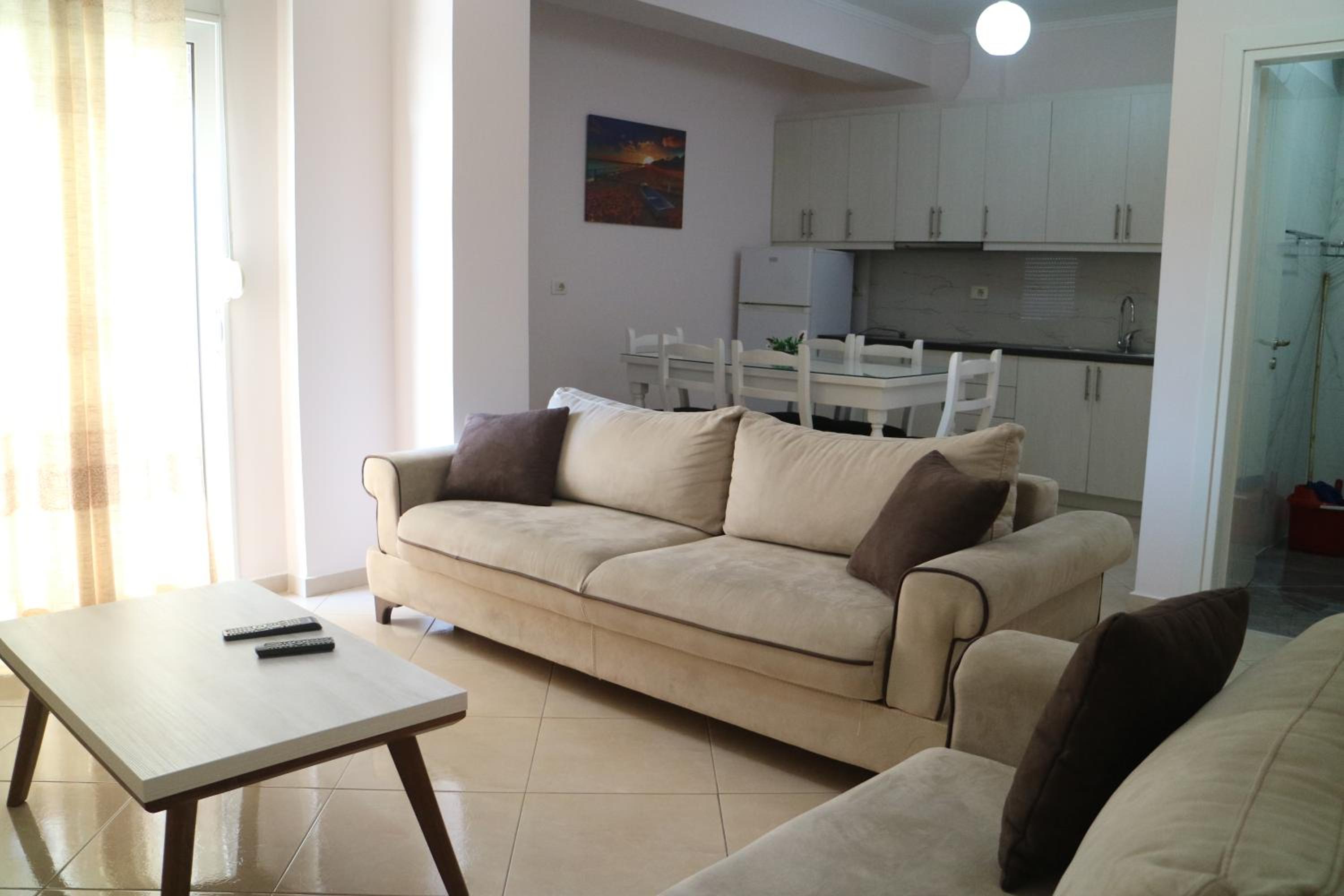 Rei Apartments