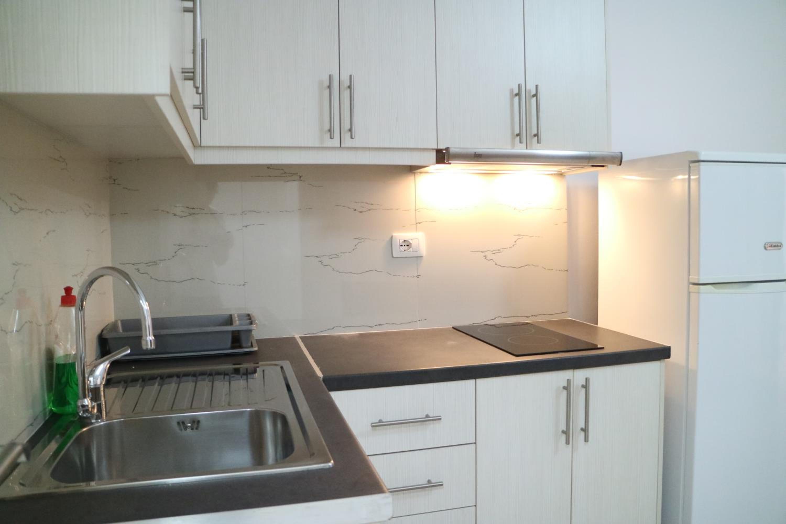 Rei Apartments