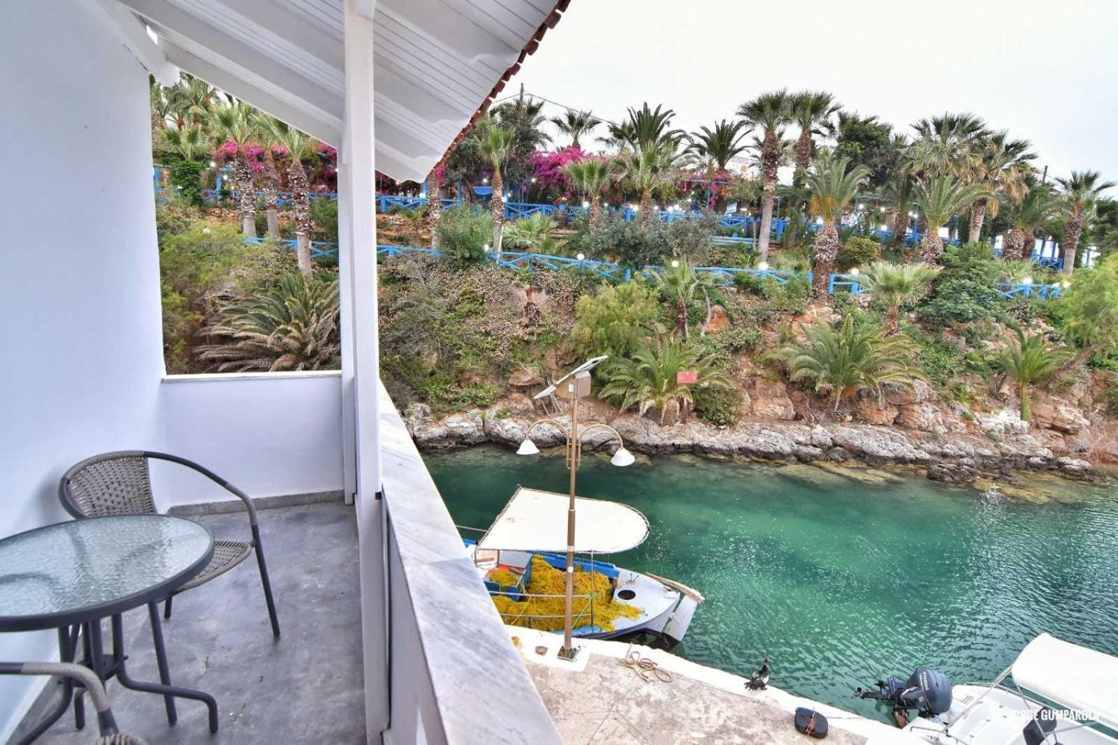 Hotel Sisi seaview apartments - Image 1