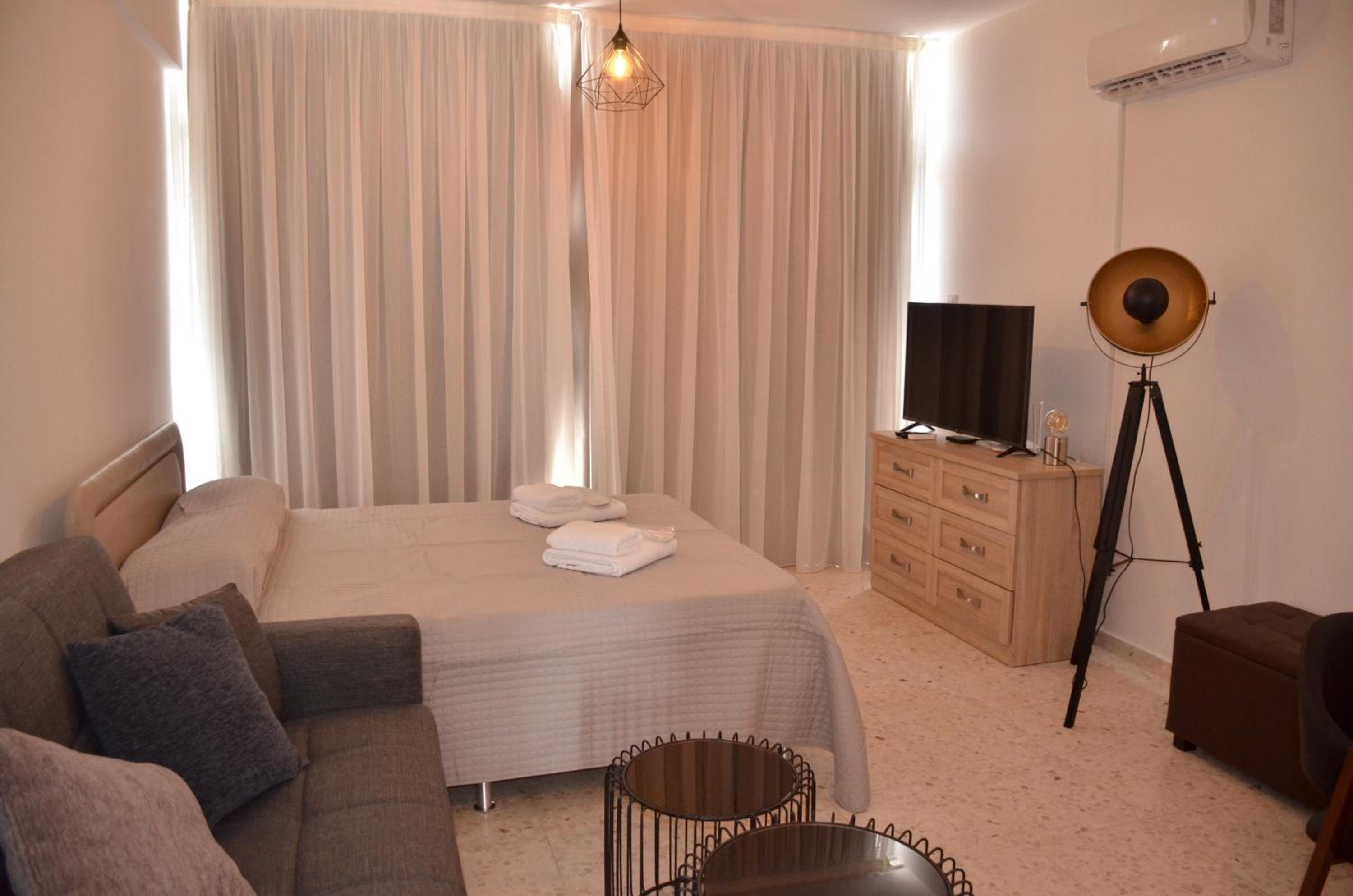 Almyria Apartments - By IMH Travel & Tours