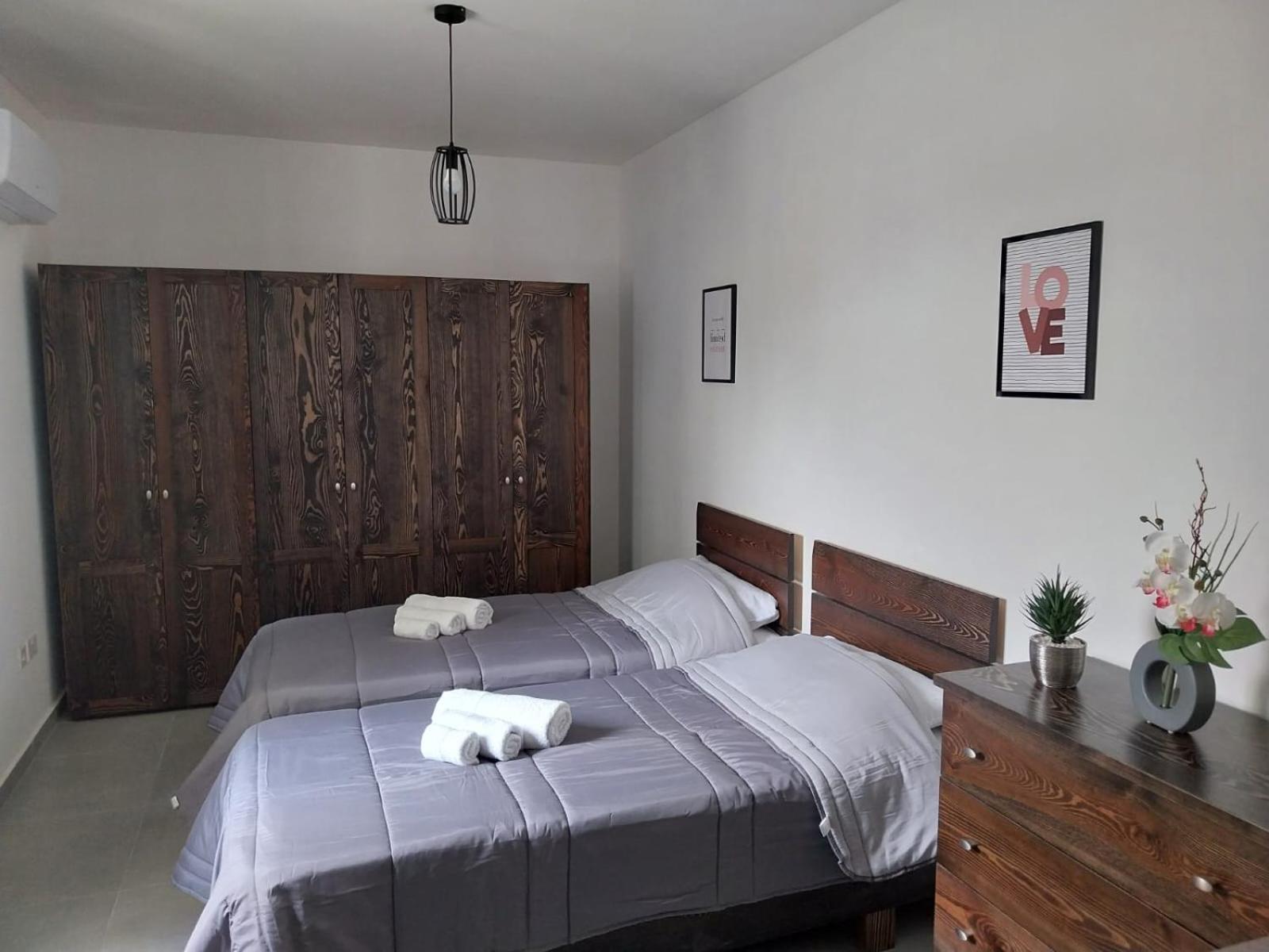 St gaetans studio apartment 6A view 5