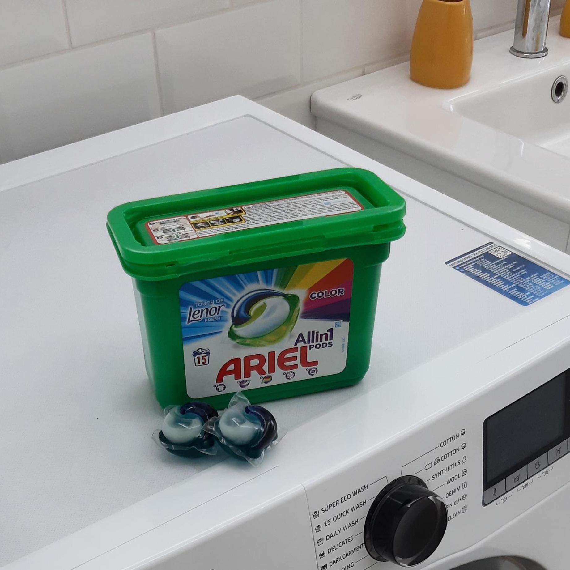 'The Yellow' Condo photo 2