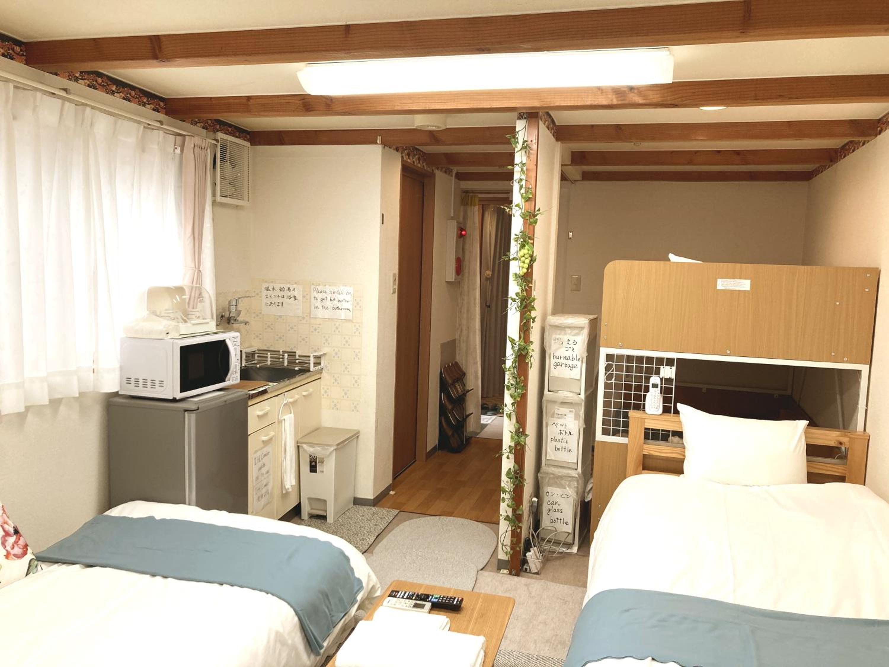 The Familiar Inn ー 2 min walk to subway, 5 min to Namba Station