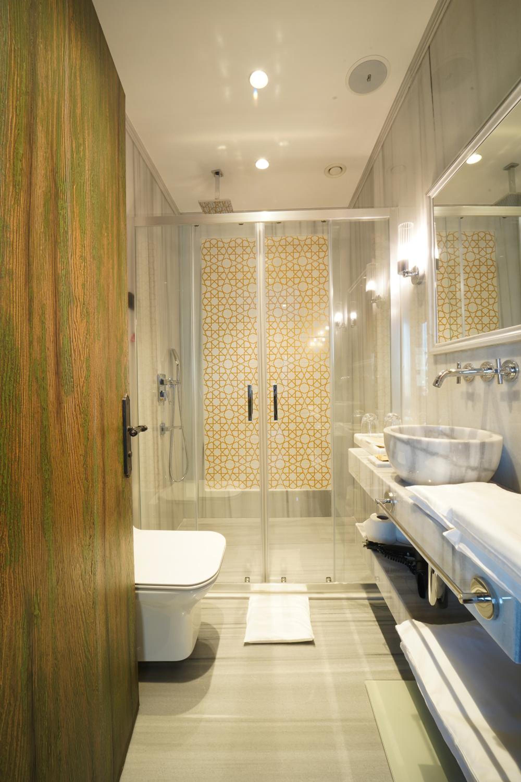 Tin Süitler - Image 21