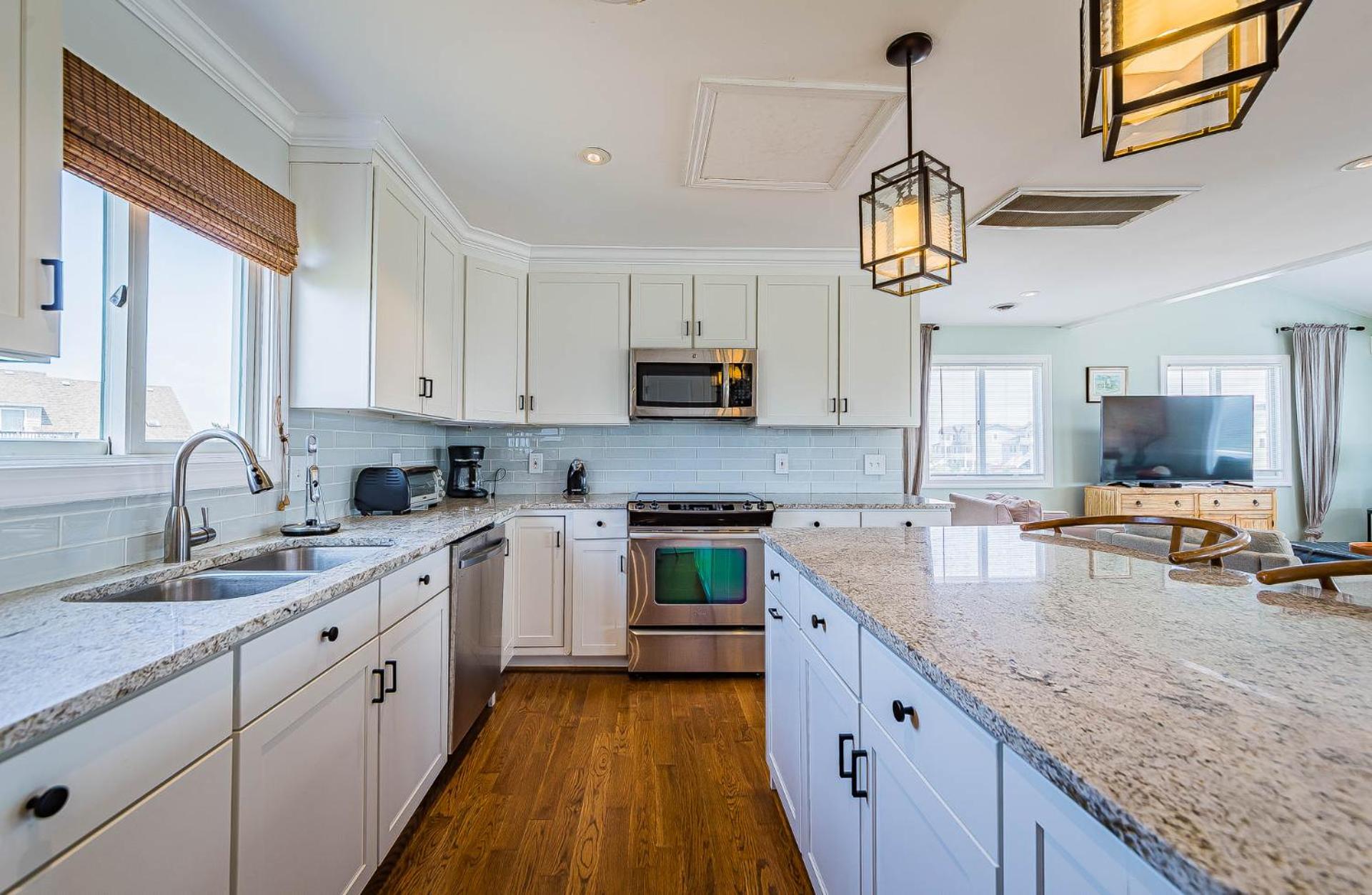 Arcadia - Duck, Caffey's Inlet, Ocean Views, 50 Yards to Beach, Pool, Pets OK, Cul-de-sac Location