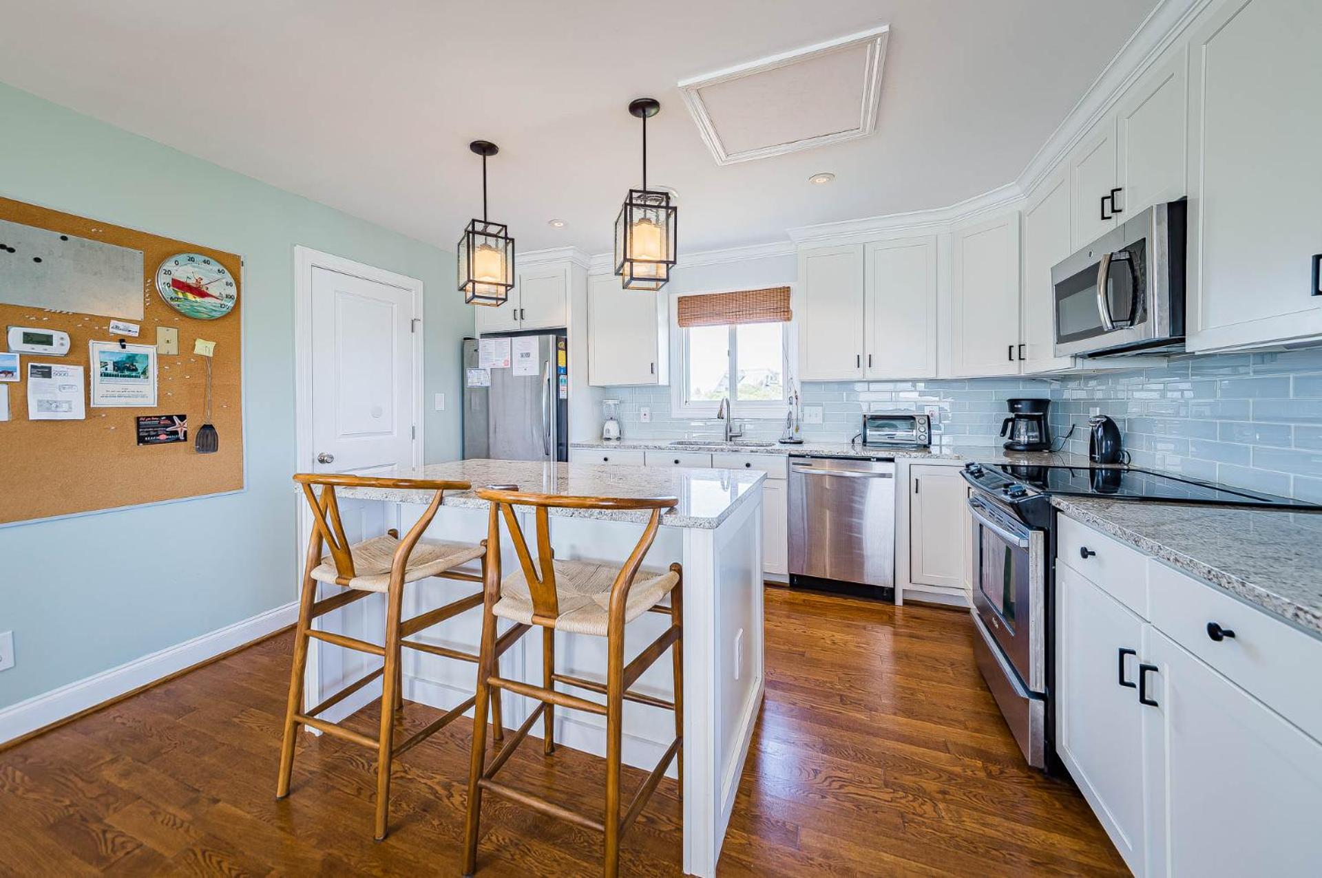 Arcadia - Duck, Caffey's Inlet, Ocean Views, 50 Yards to Beach, Pool, Pets OK, Cul-de-sac Location