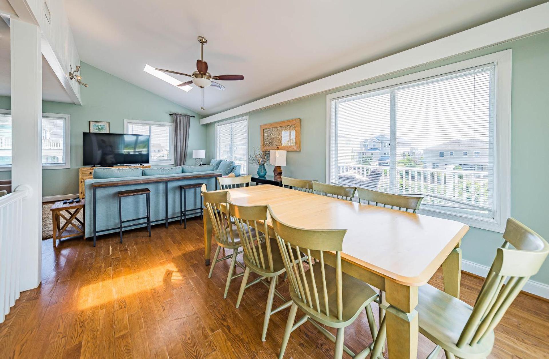 Arcadia - Duck, Caffey's Inlet, Ocean Views, 50 Yards to Beach, Pool, Pets OK, Cul-de-sac Location