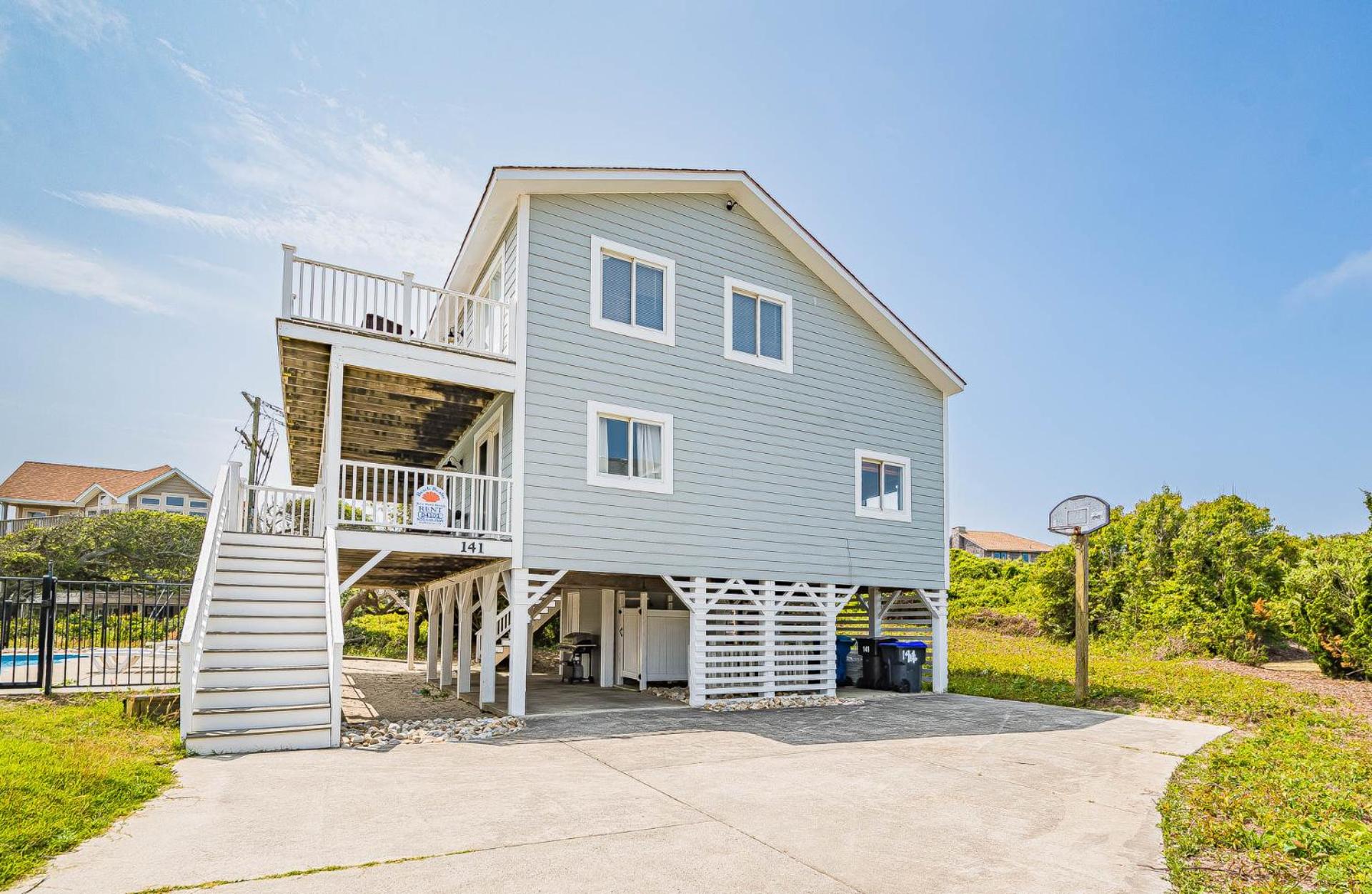 Arcadia - Duck, Caffey's Inlet, Ocean Views, 50 Yards to Beach, Pool, Pets OK, Cul-de-sac Location