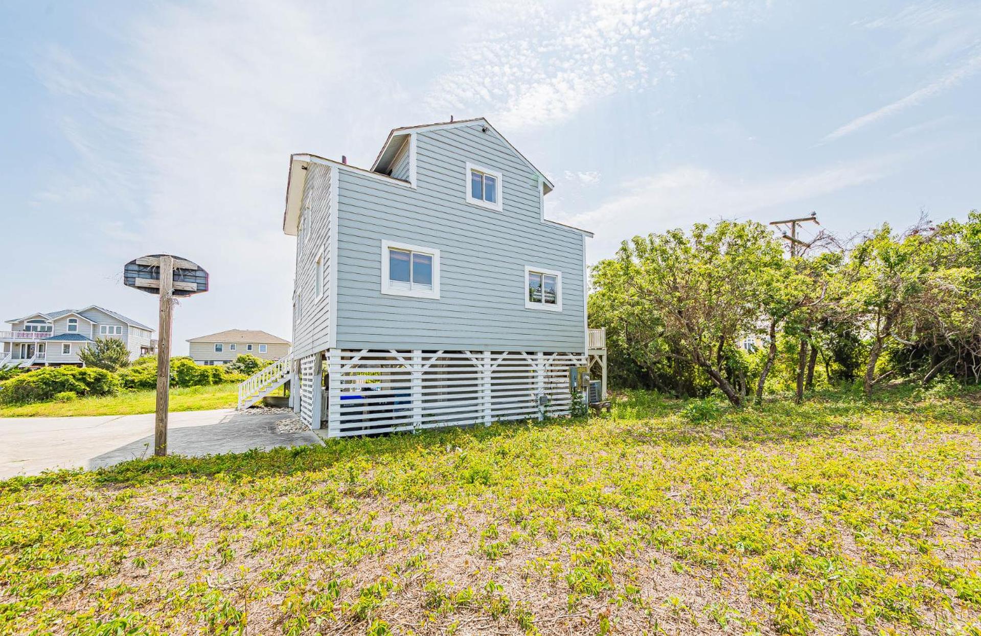 Arcadia - Duck, Caffey's Inlet, Ocean Views, 50 Yards to Beach, Pool, Pets OK, Cul-de-sac Location