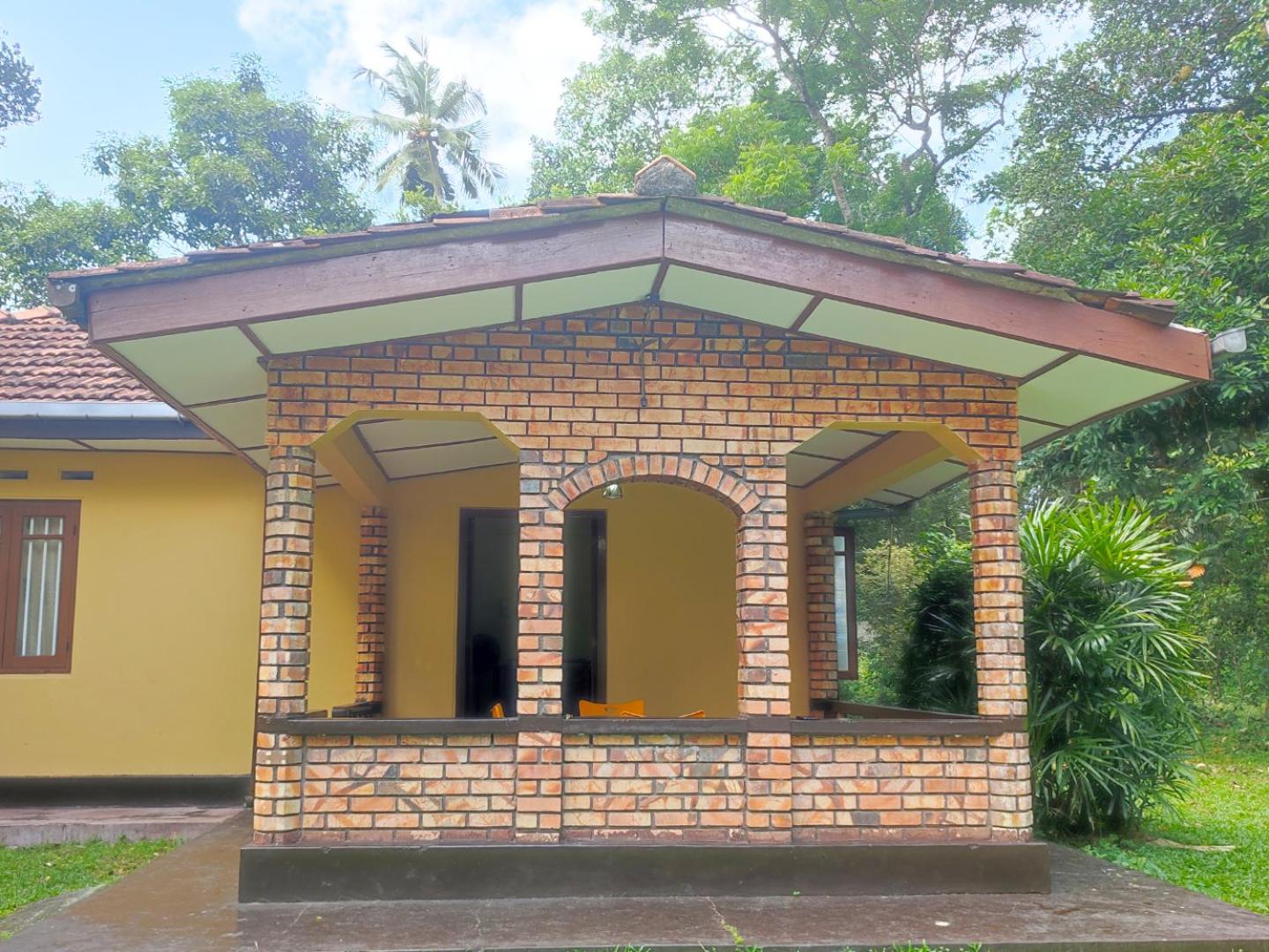 Cinnamon Villa