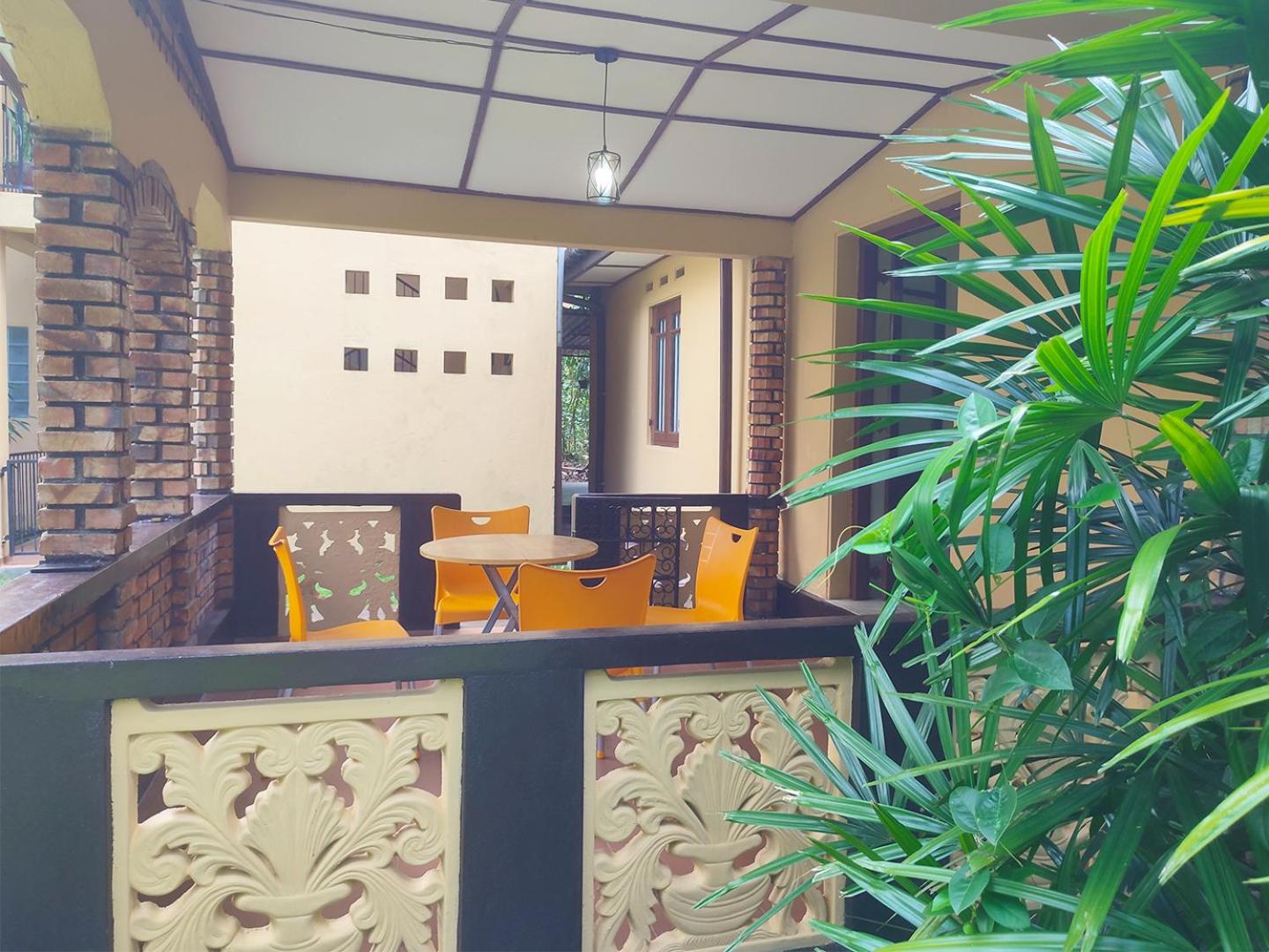 Cinnamon Villa