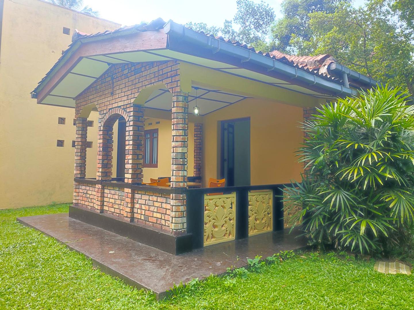 Cinnamon Villa