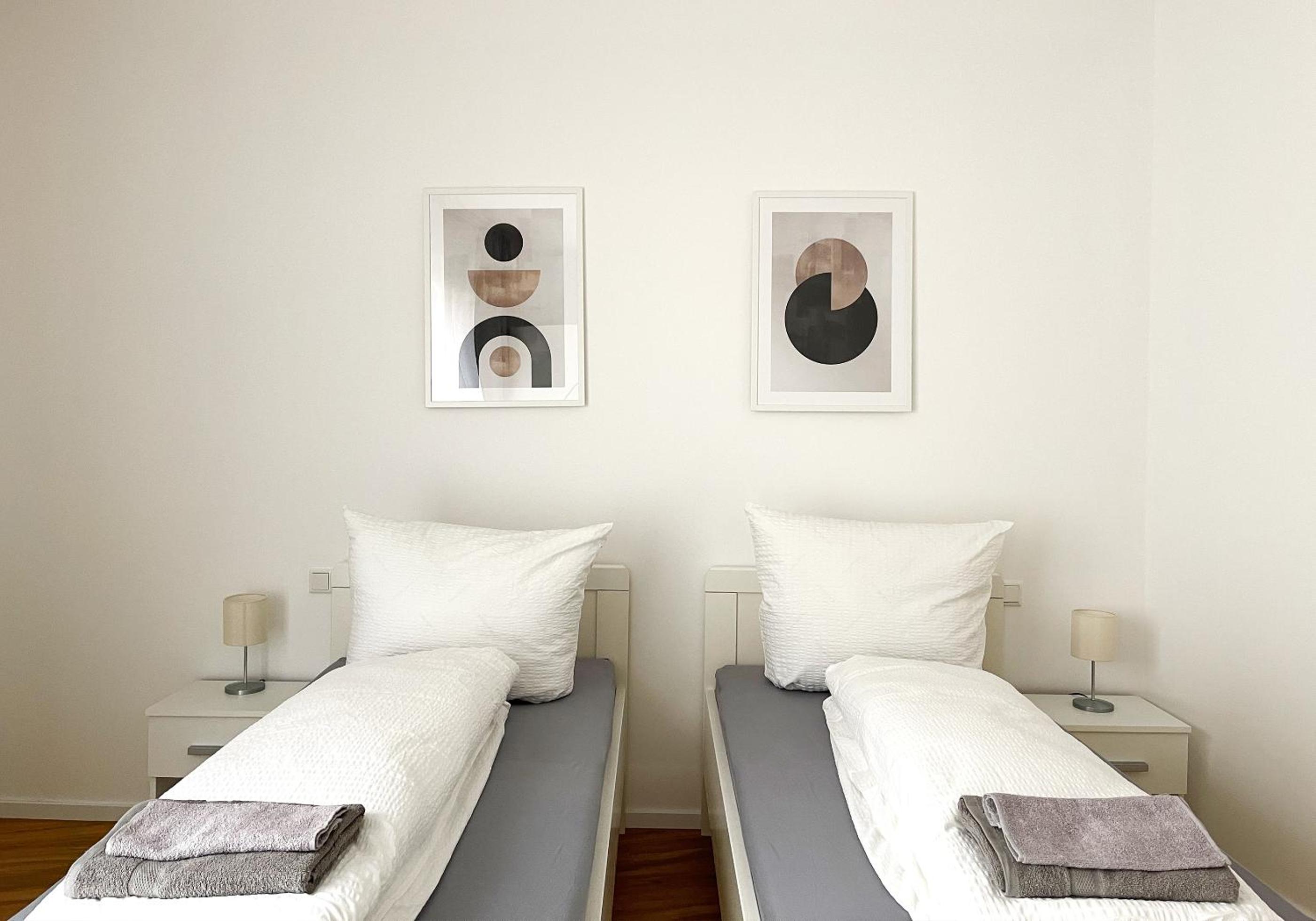 Moderne Apartments im Herzen der Stadt I private Tiefgarage mit Ladesäulen I home2share