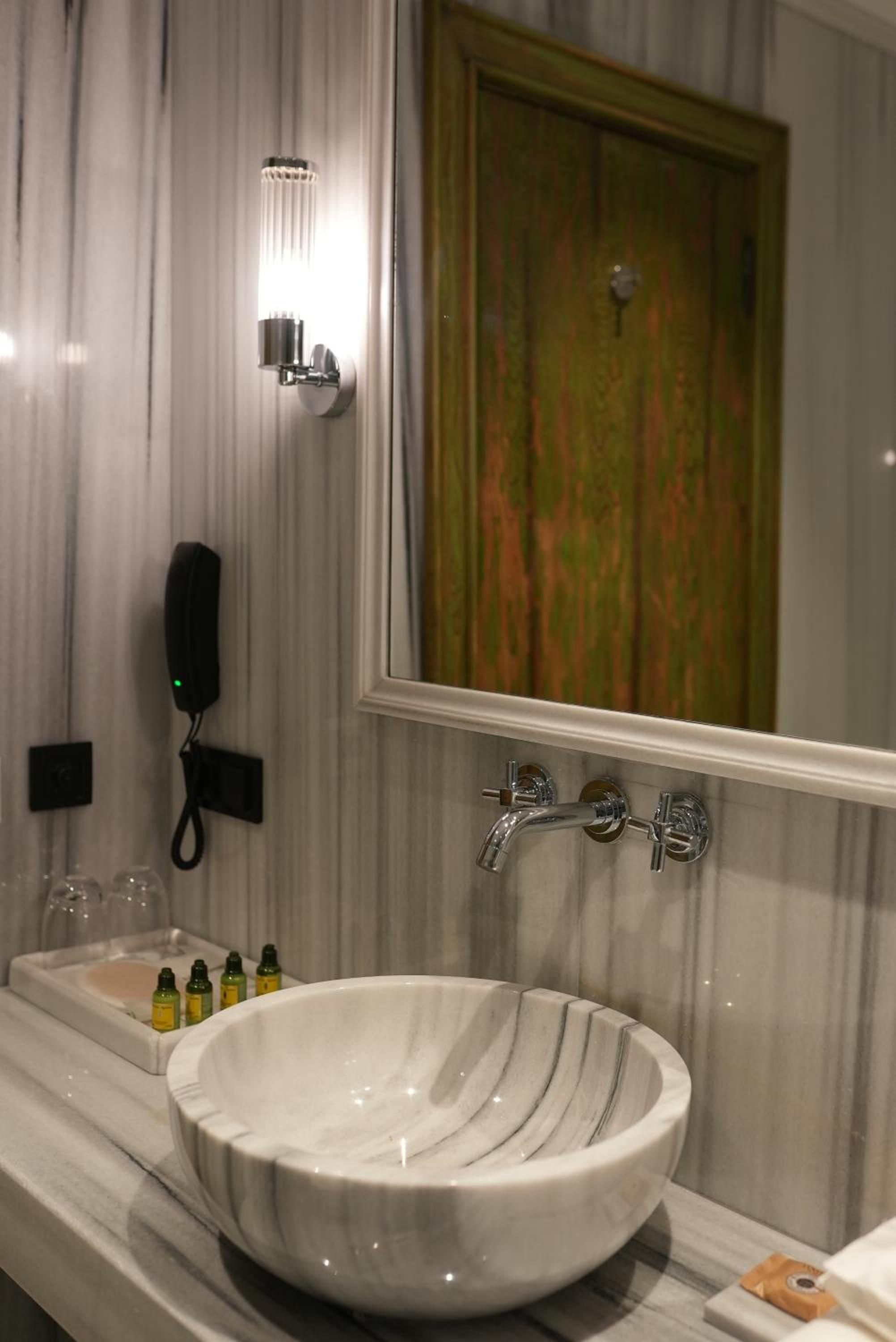 Tin Süitler - Image 26