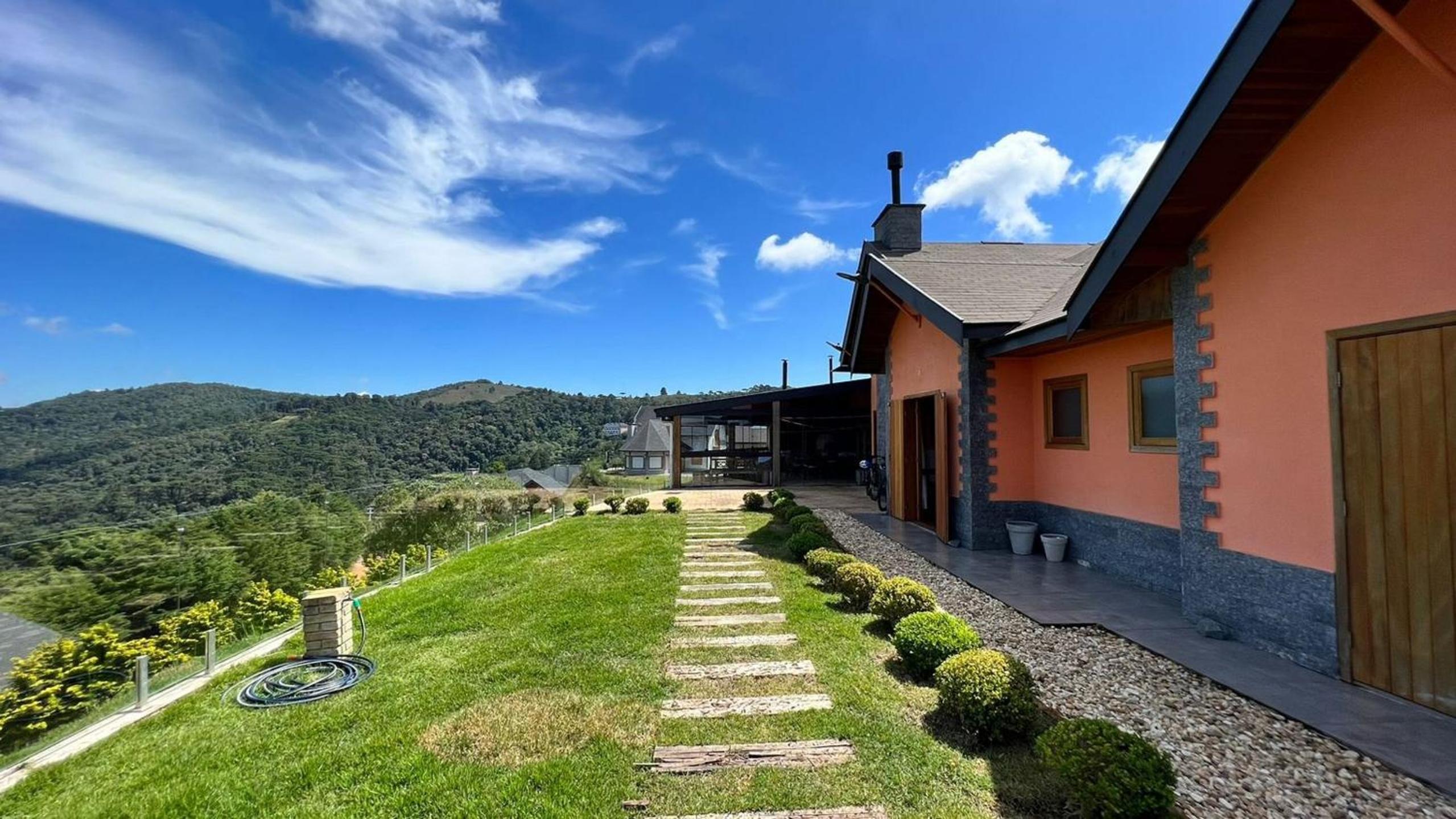 Maravilhosa casa em Campos do Jordão