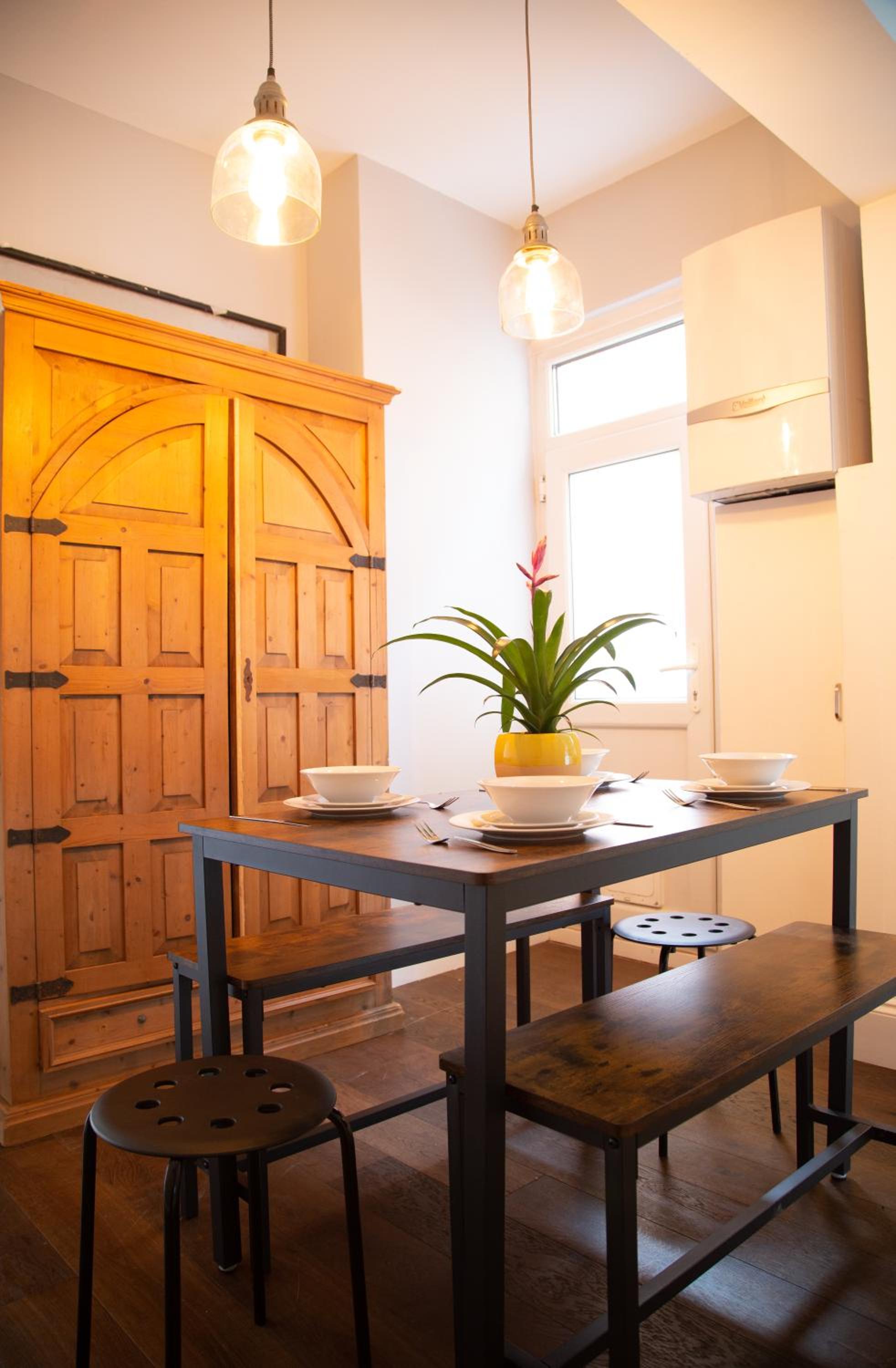 Town Centre 4-bed House view 3