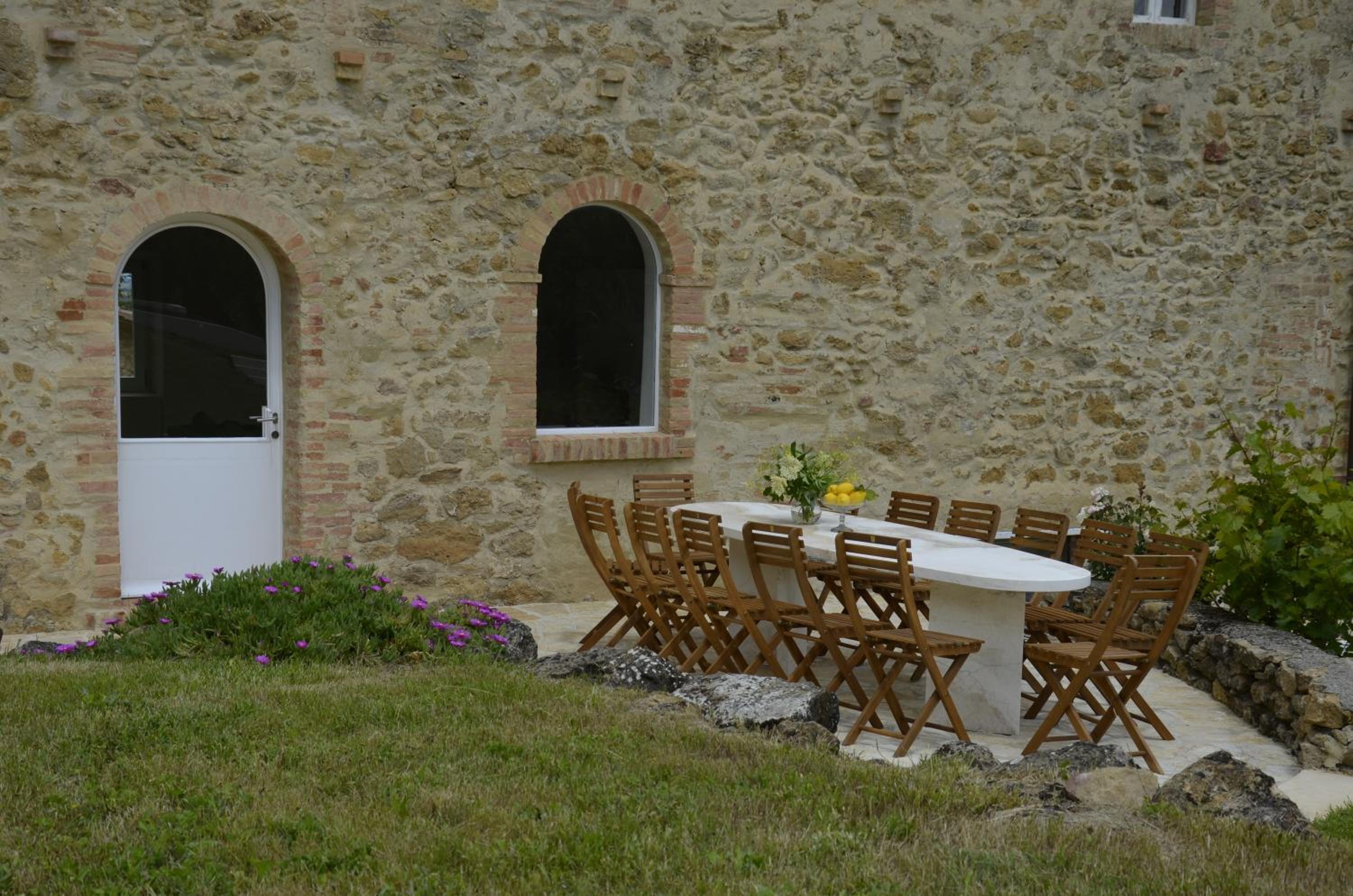 Photo 32