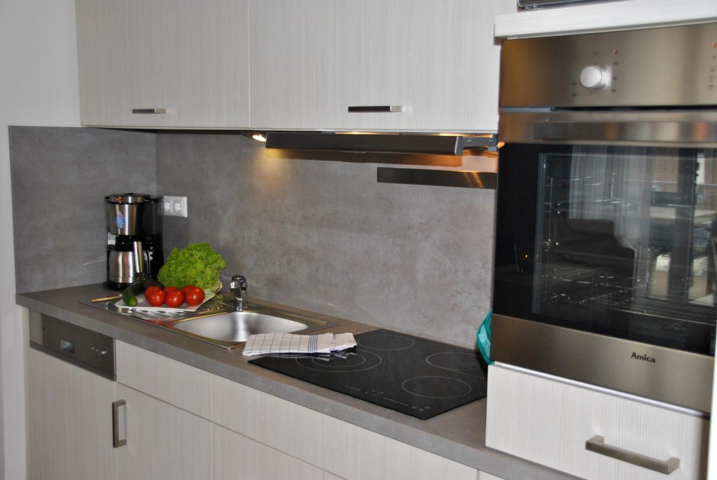 Apartment 6