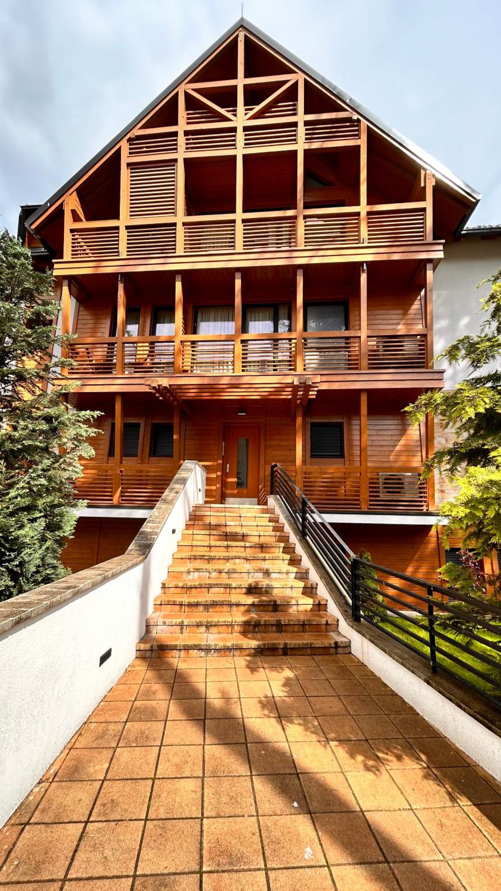 Emmy Apartman Zlatibor view 5