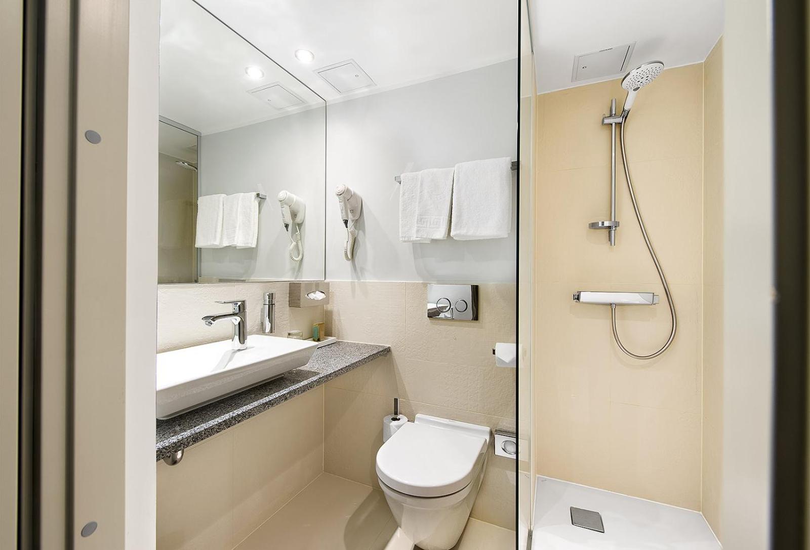 Tallinn Vacations - Hotel L'Ermitage - Property Image 8