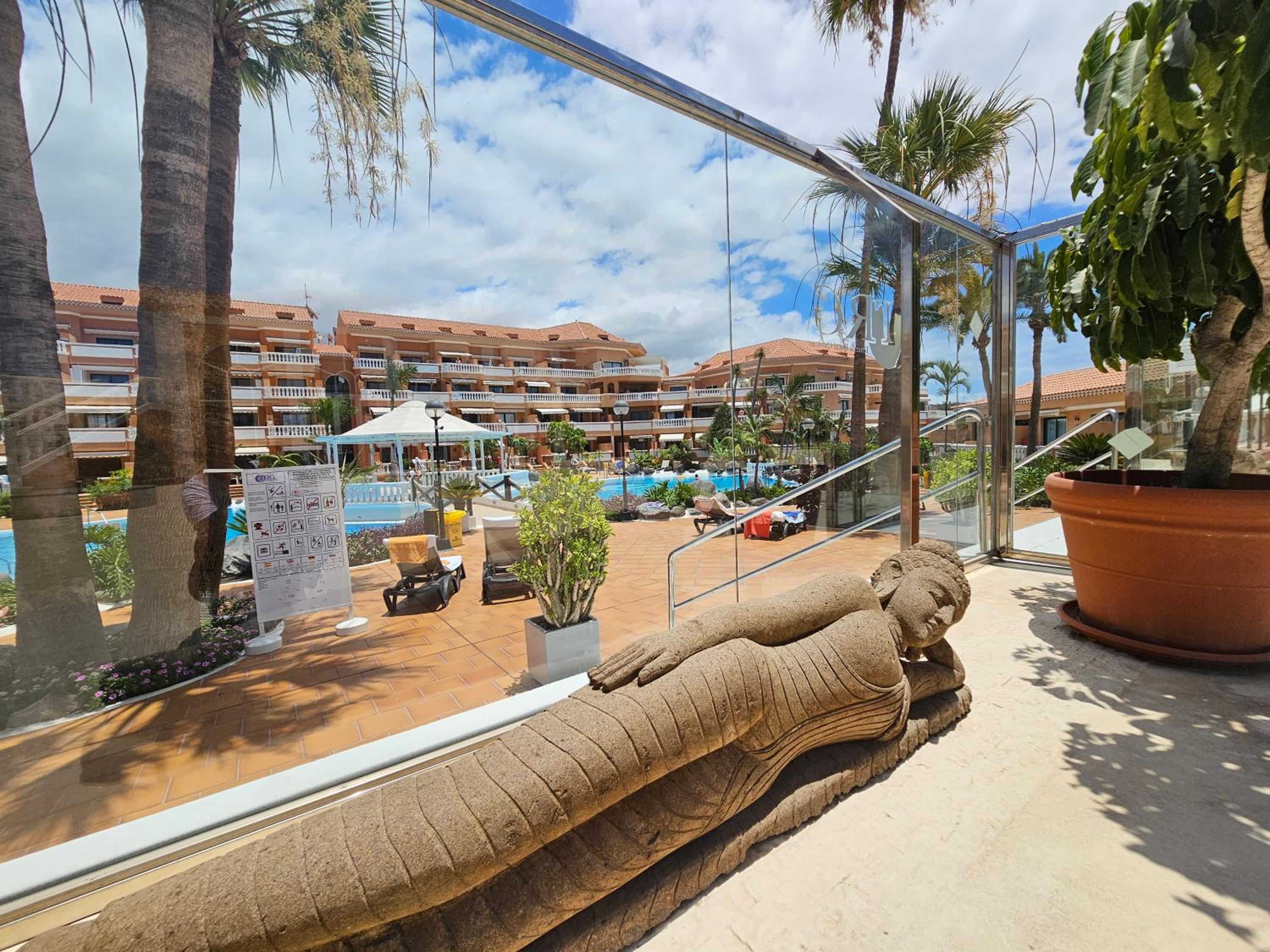 TENERIFE HOLIDAYS DELUXE, Royal Garden, Las Americas