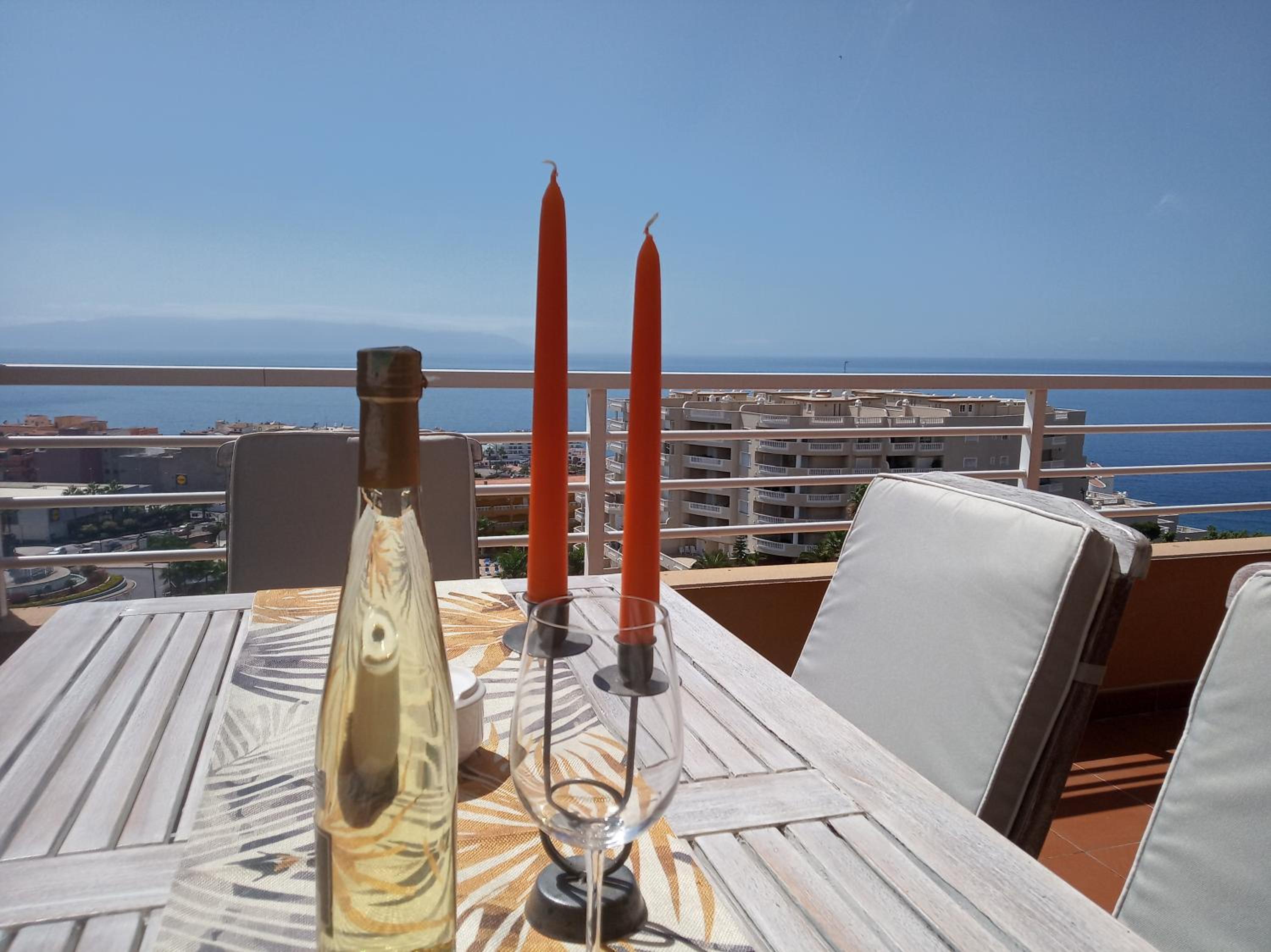 Apartamento Naranja, incredible ocean view photo 5