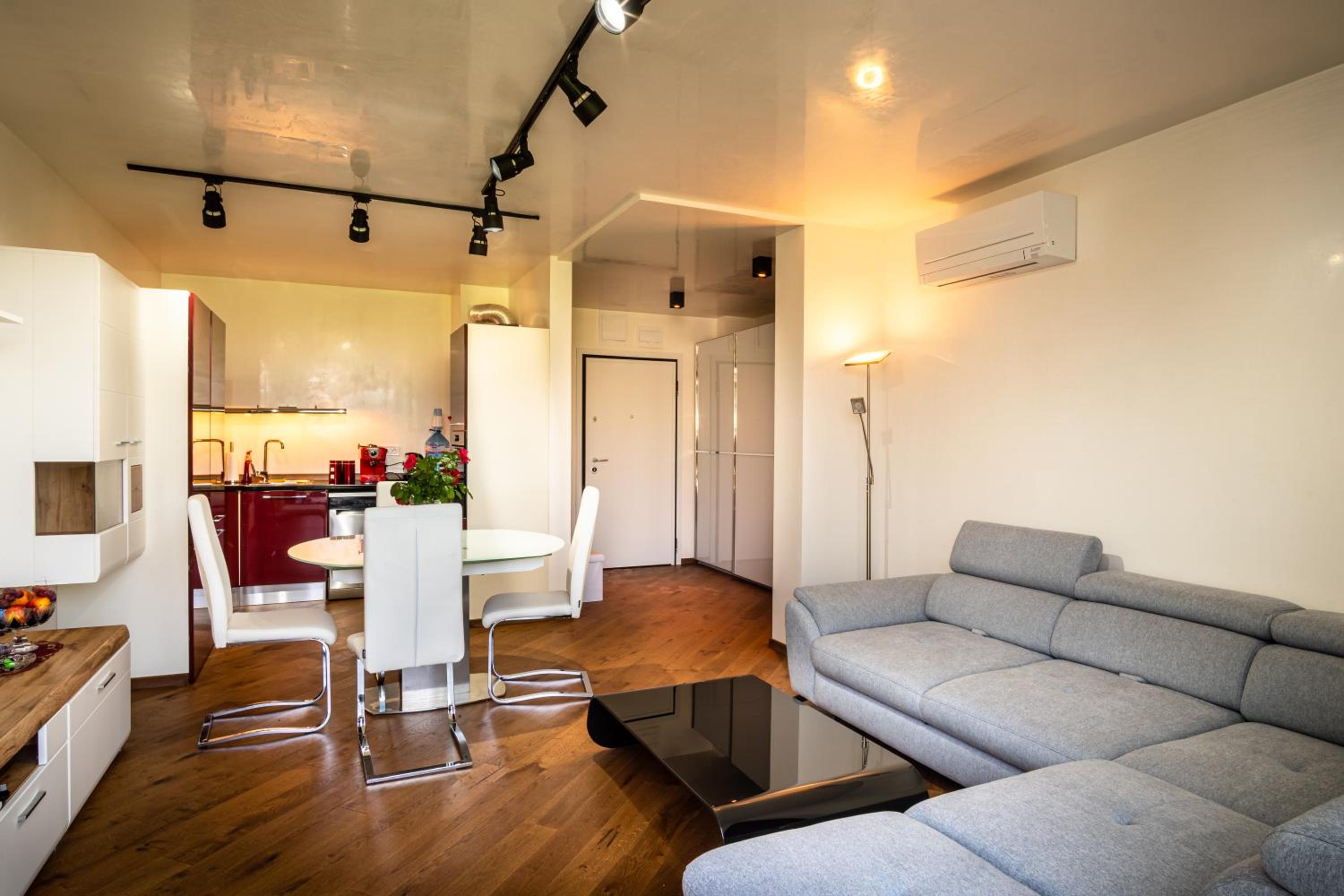 Luxury apartment in building K55 with free garage