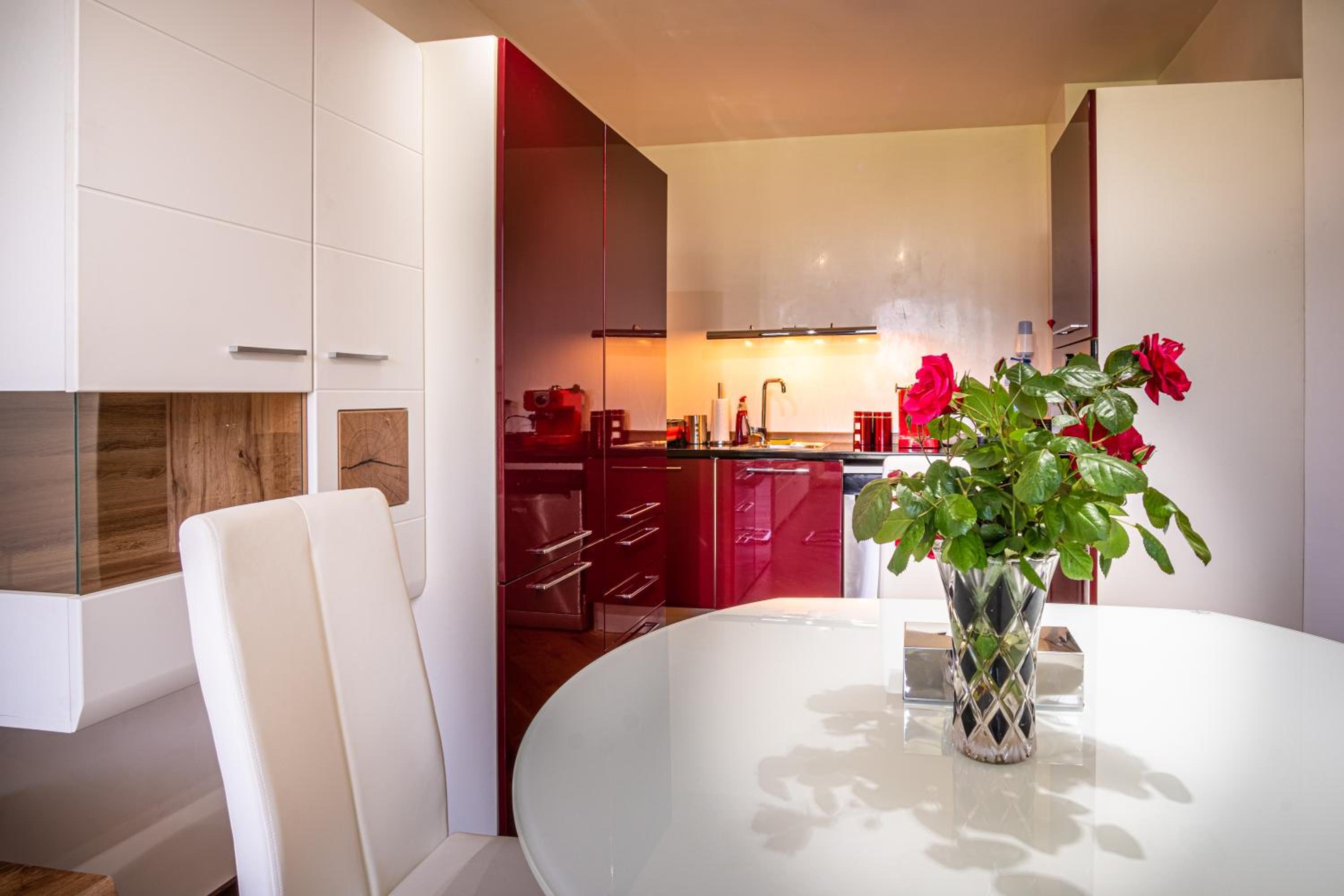 Luxury apartment in building K55 with free garage